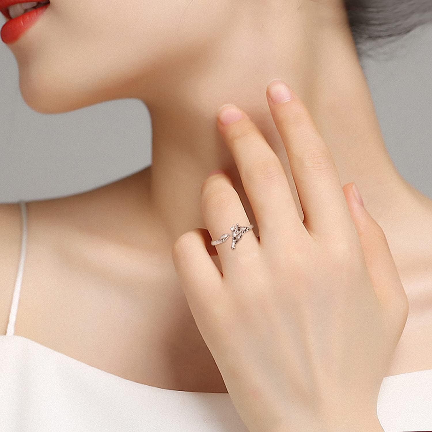 TANGPOET Giraffe Ring Gifts for Women 925 Sterling Silver Adjustable Open Rings Jewelry Gifts for Giraffe Lovers Birthday Christmas Mothers Day