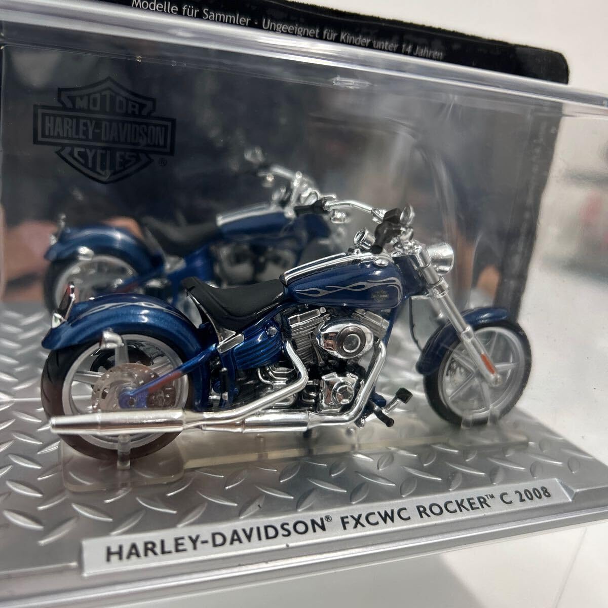 Amazon | Harley-Davidson 1/24 FXCWC ROCKER C 2008 ハーレー