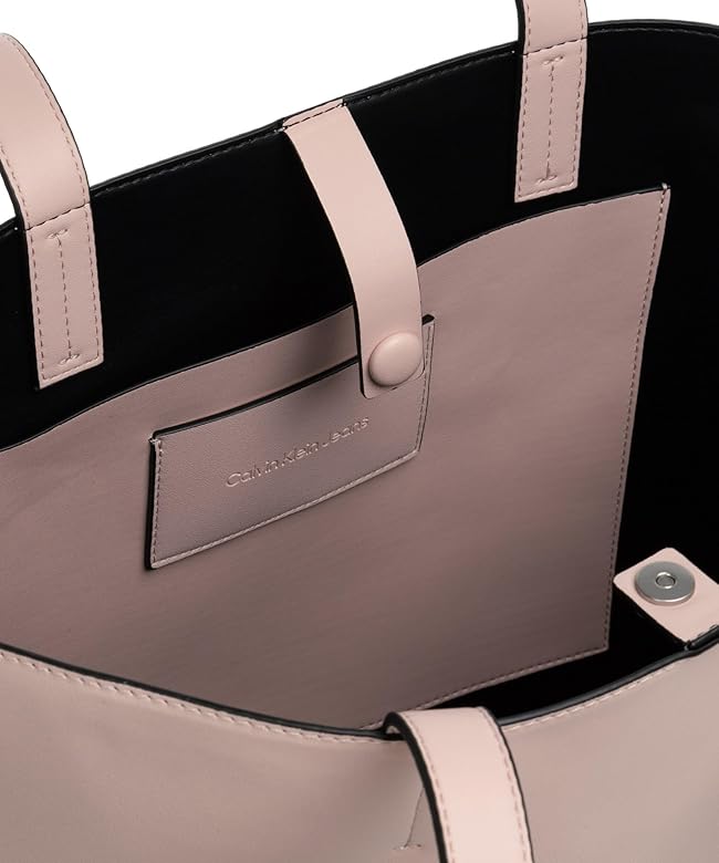 Calvin Klein Jeans Damen SCULPTED SLIM TOTE34 MONO K60K610825  