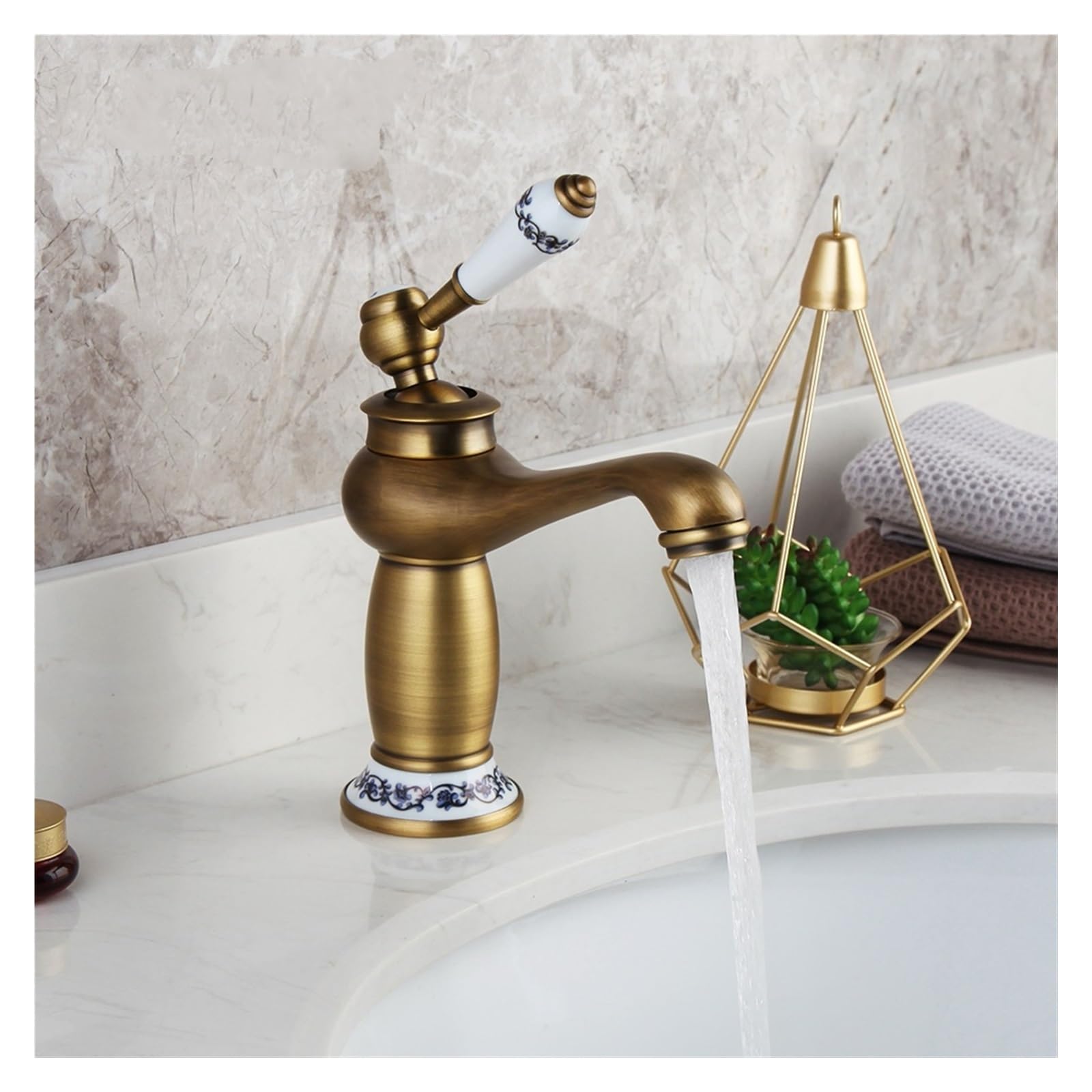 Robinet de lavabo de salle de bain vintage avec mitigeur eau chaude et froide en laiton antique