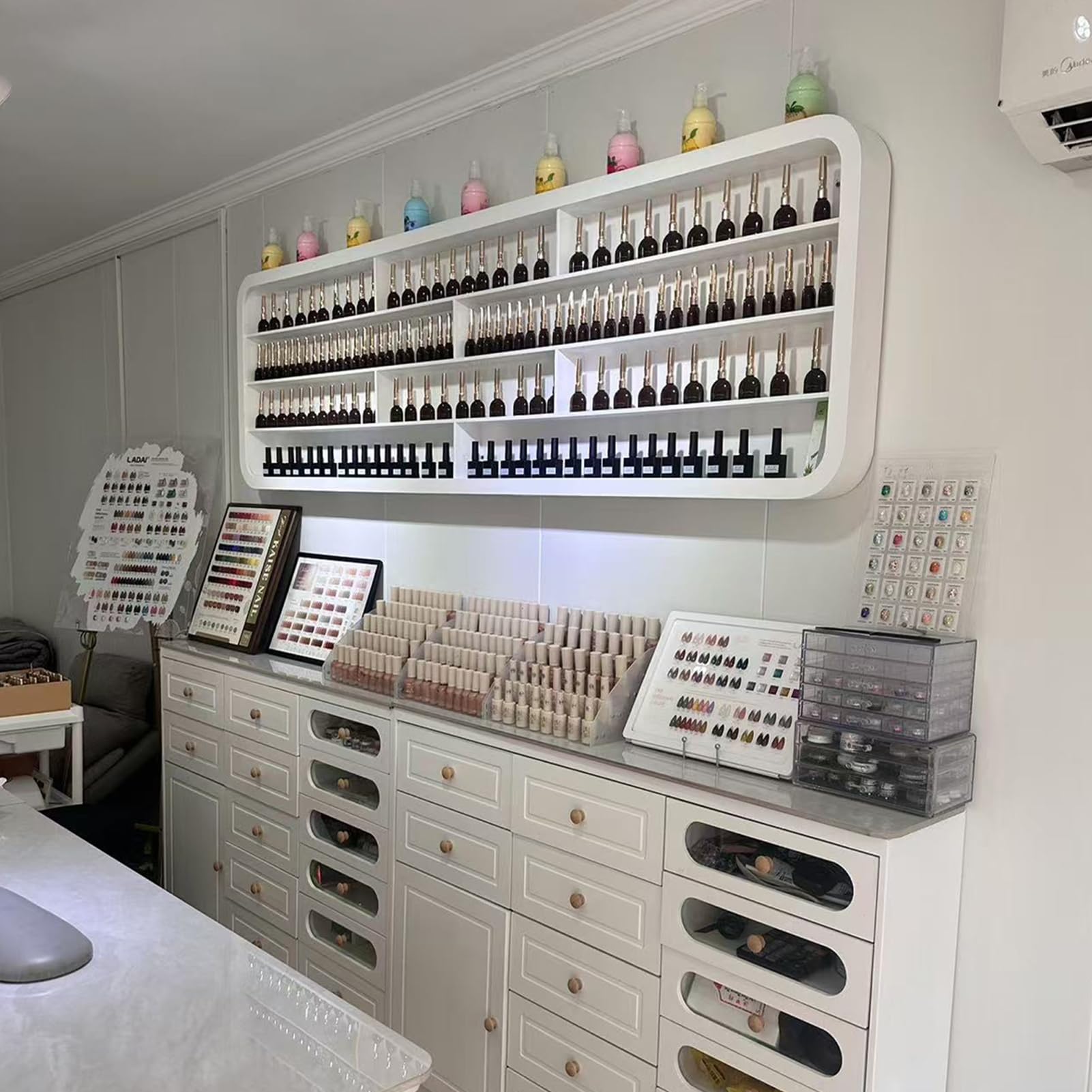 Estante de Pared Blanco para exhibición de esmaltes de uñas, Estante de Madera para Almacenamiento de esmaltes de uñas, Estante de Cuatro Niveles para exhibición de perfumes, Armario colgant