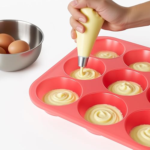 Miniatura 8 de Bangp Molde de silicona para magdalenas de 12 tazas con marco reforzado de metal, paquete de 2 moldes para cupcakes de tamaño regular, moldes de