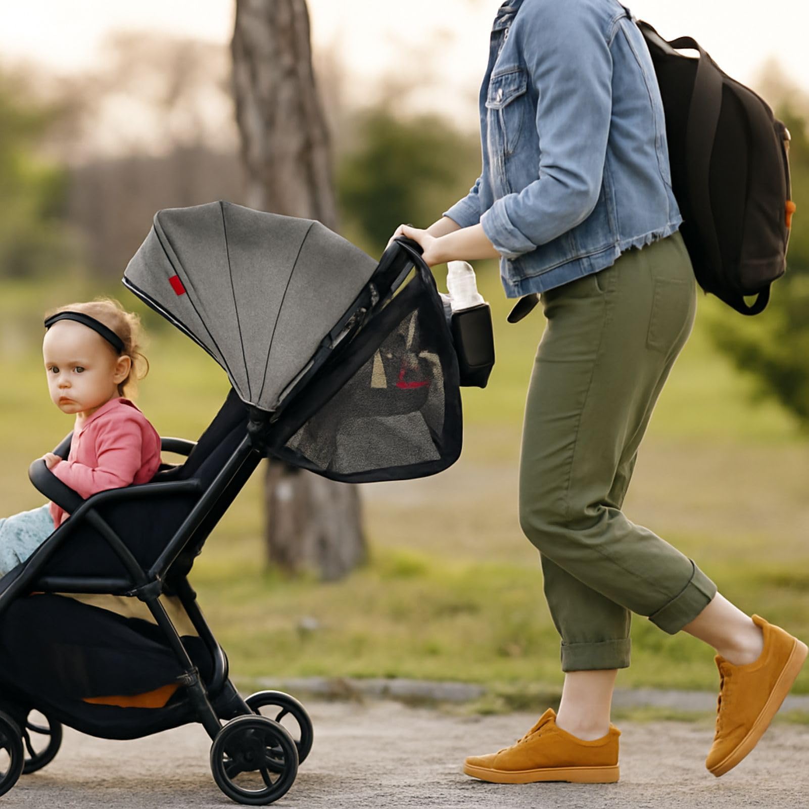 SUNVENO Organizer universale 2 in 1 per passeggino, portabicchieri isolati, tasca per telefono/polso con cerniera, tracolla laterale in rete, cinghie antiscivolo regolabili, si adatta alla maggior