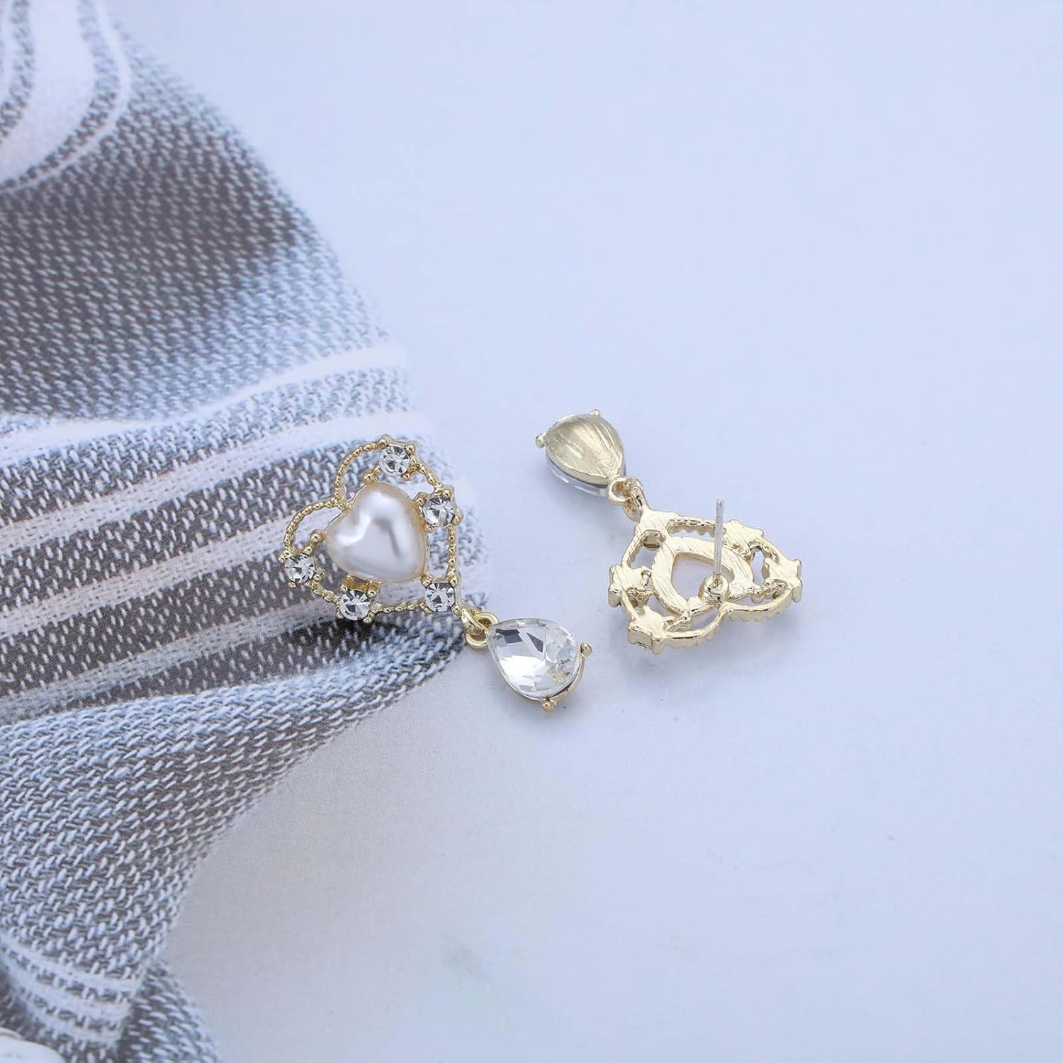 Bohemian Teardrop Crystal Dangle Earrings Gold Cz Pearl Heart Earrings Small Heart Pearl Stud Earrings Retro Rhinestone Oval Drop Earrings Jewelry for Women - Image 7