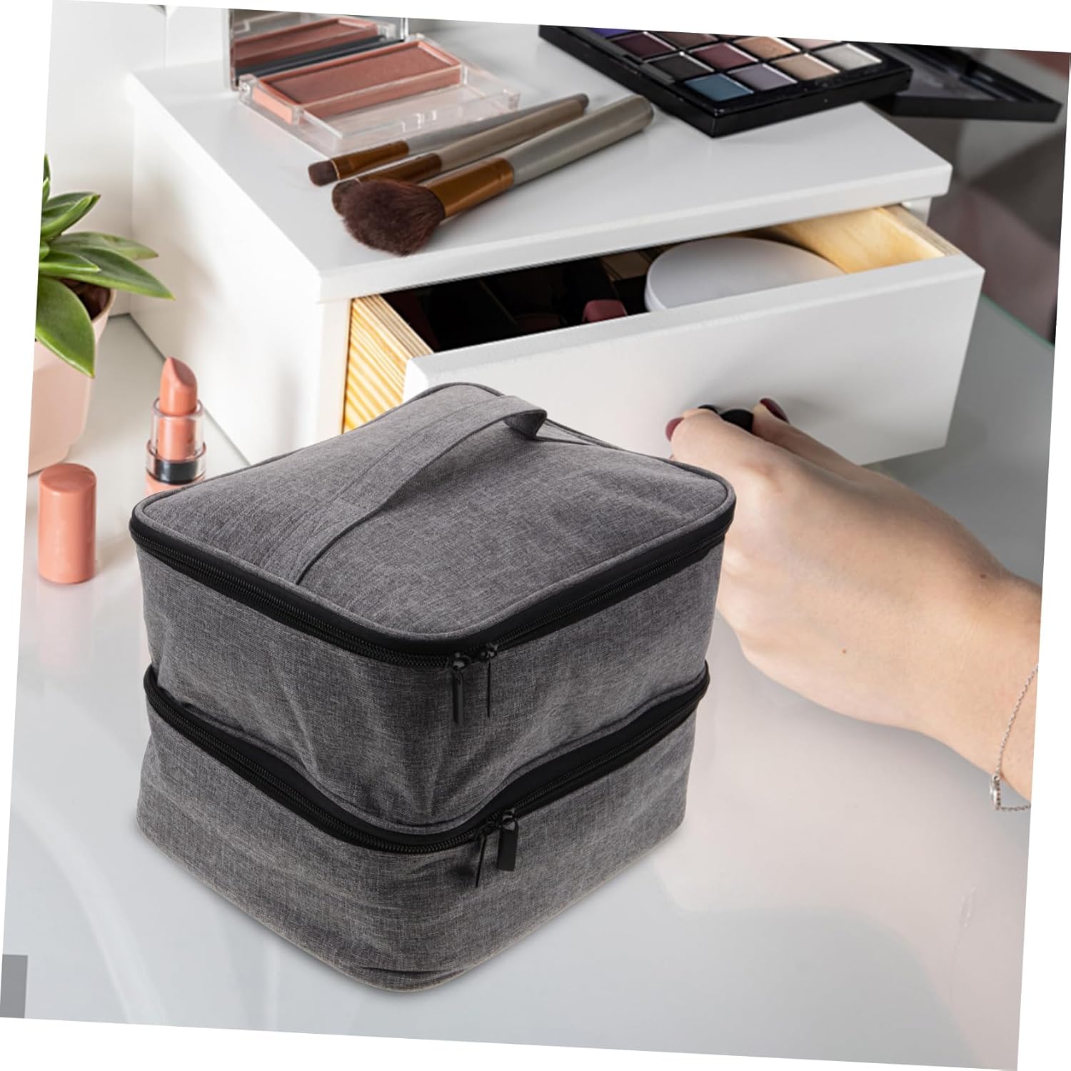 Double Layer Nail Polish Organizer Bag Portable Travel Case for Cosmetics Large Capacity Compartment Design for Easy Classification of Nail Polishes and Essential Oils