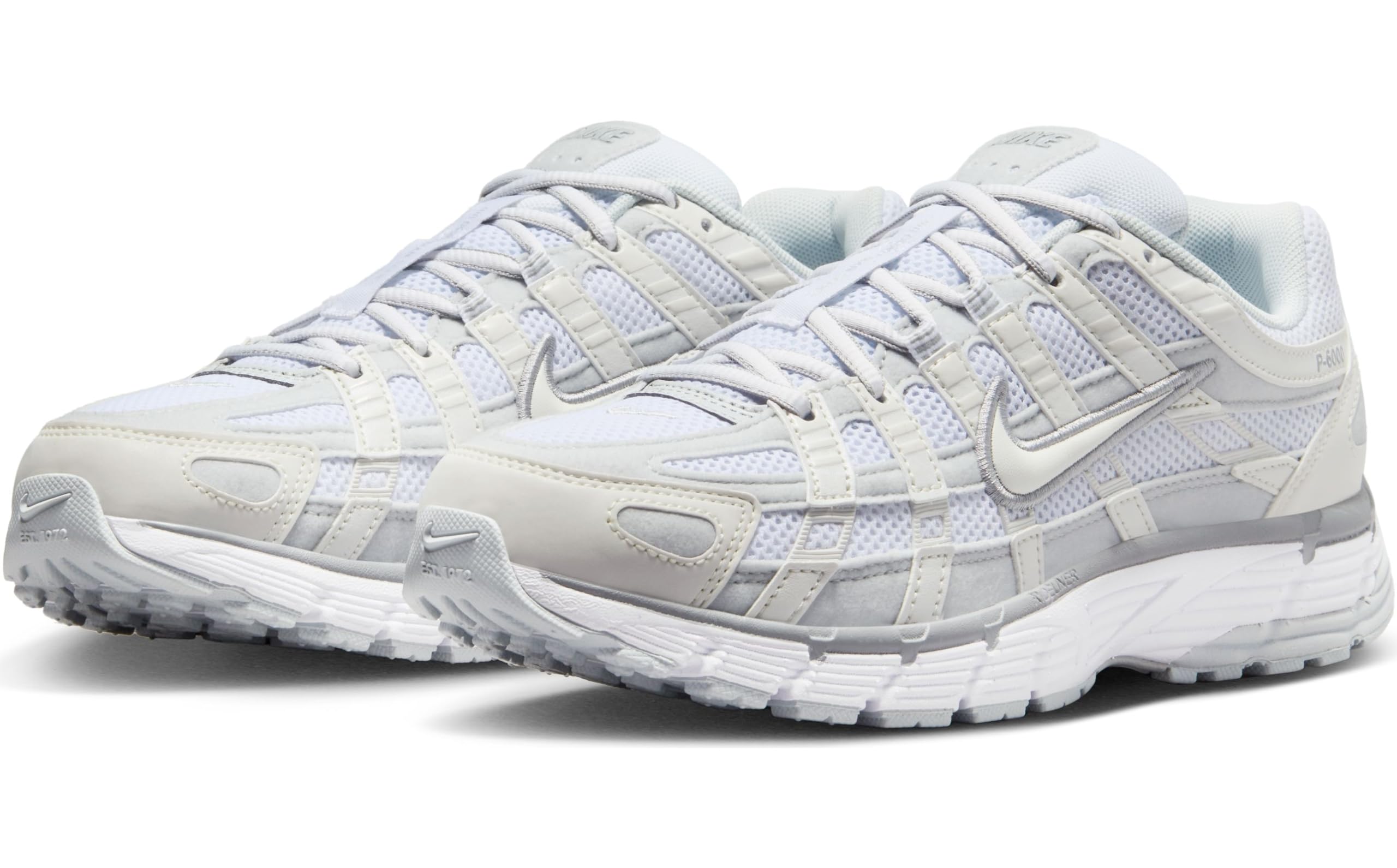 Nike Women's WMNS P-6000