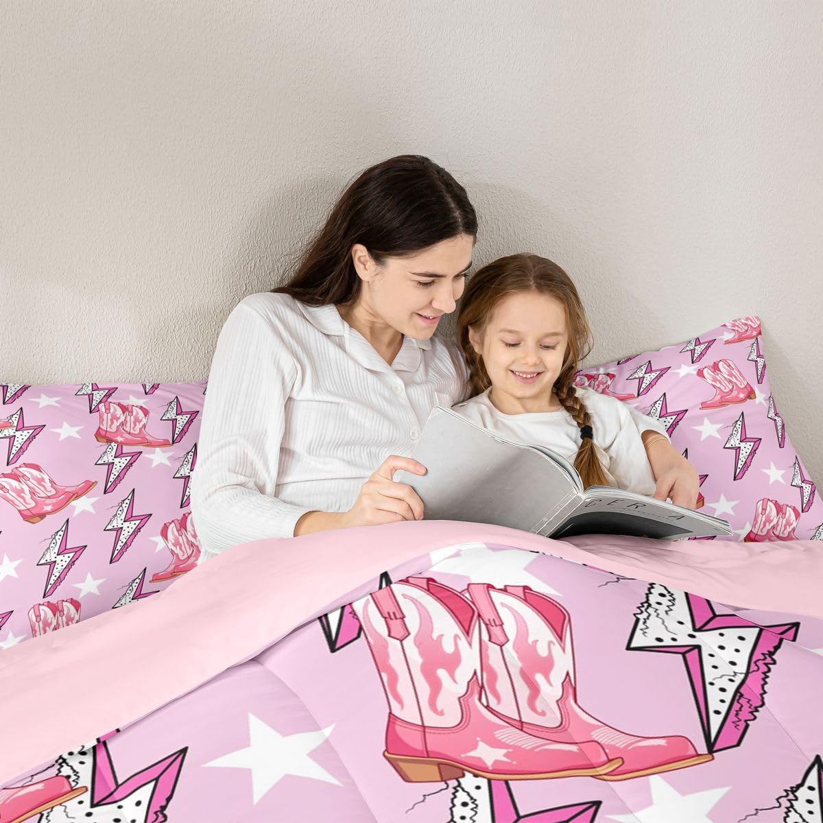 Western Cowgirl Comforter Set Queen Size,Light Star Lightning Dot Geometric Patchwork Bedding Set,Girls Women Room Decor,Cowgirl Boots Rustic Down Comforter,Pink Romantic Duvet Insert,2 Pillowcases