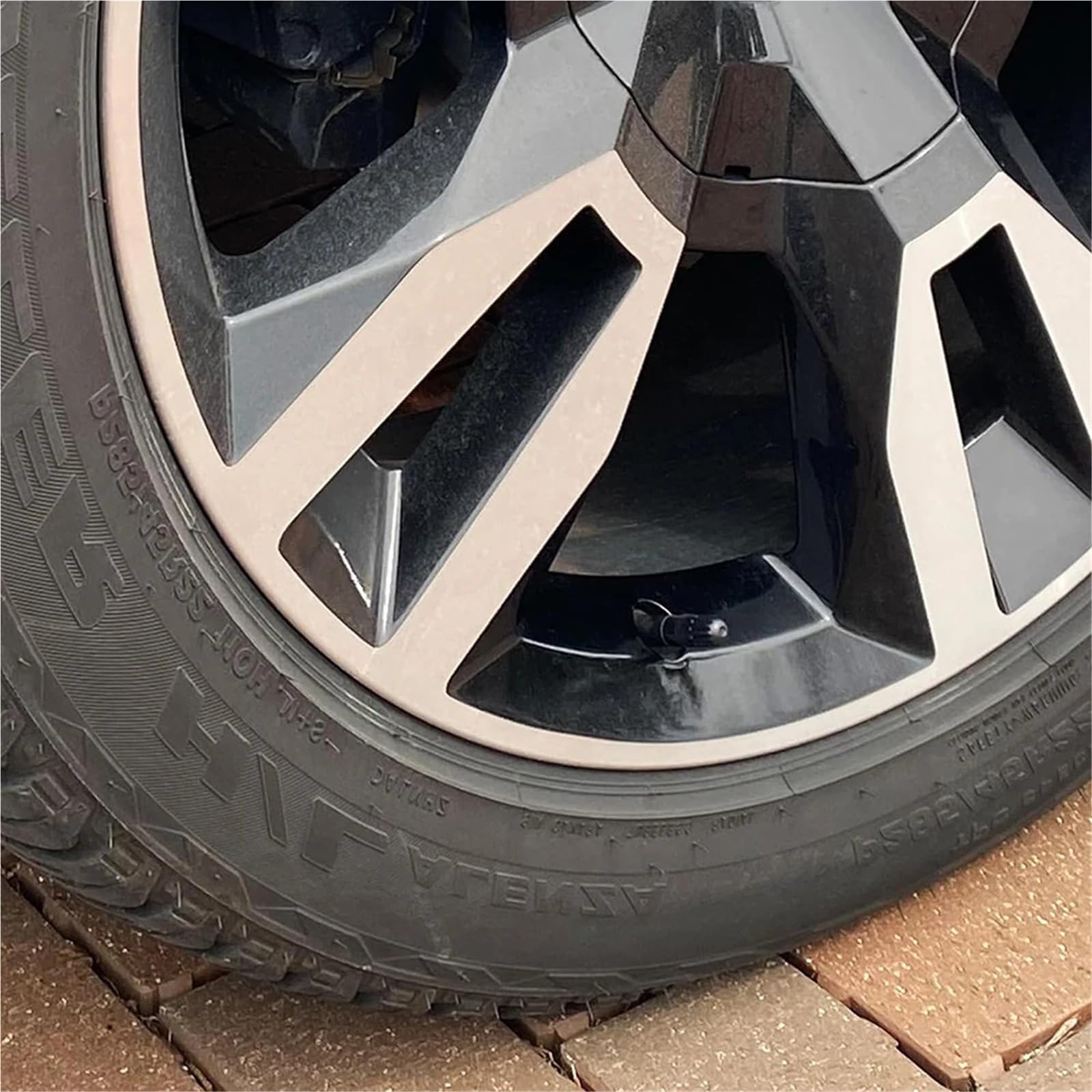 100 tappi antipolvere per valvole con guarnizione in gomma, in plastica nera, accessori per auto, moto, biciclette, camion