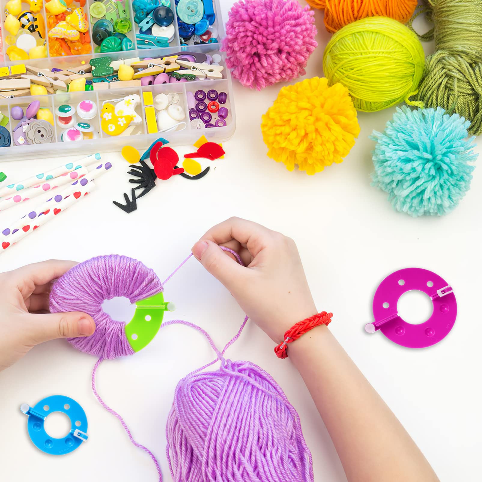 NUOBESTY 3 Sätze Ball Maker Craft Pompons Pom Pom Bastelset Flauschiges Stricken Wollspulen Saum Maker Rohr Maker Pom Pom Kissen Webstuhl Weben Wickler Strickball Strickhandwerk 8 Stück * 3