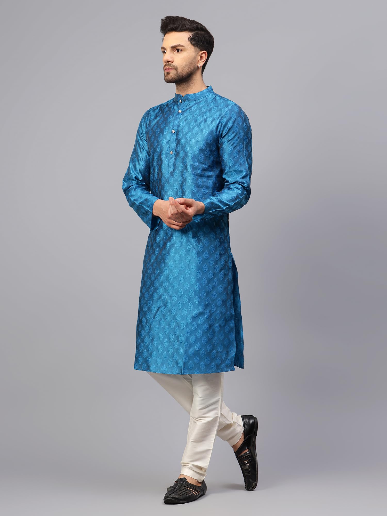 LATEST CHIKAN Men's Cotton Silk Blend Kurta and Pyjama Set - Image 3 thumbnail