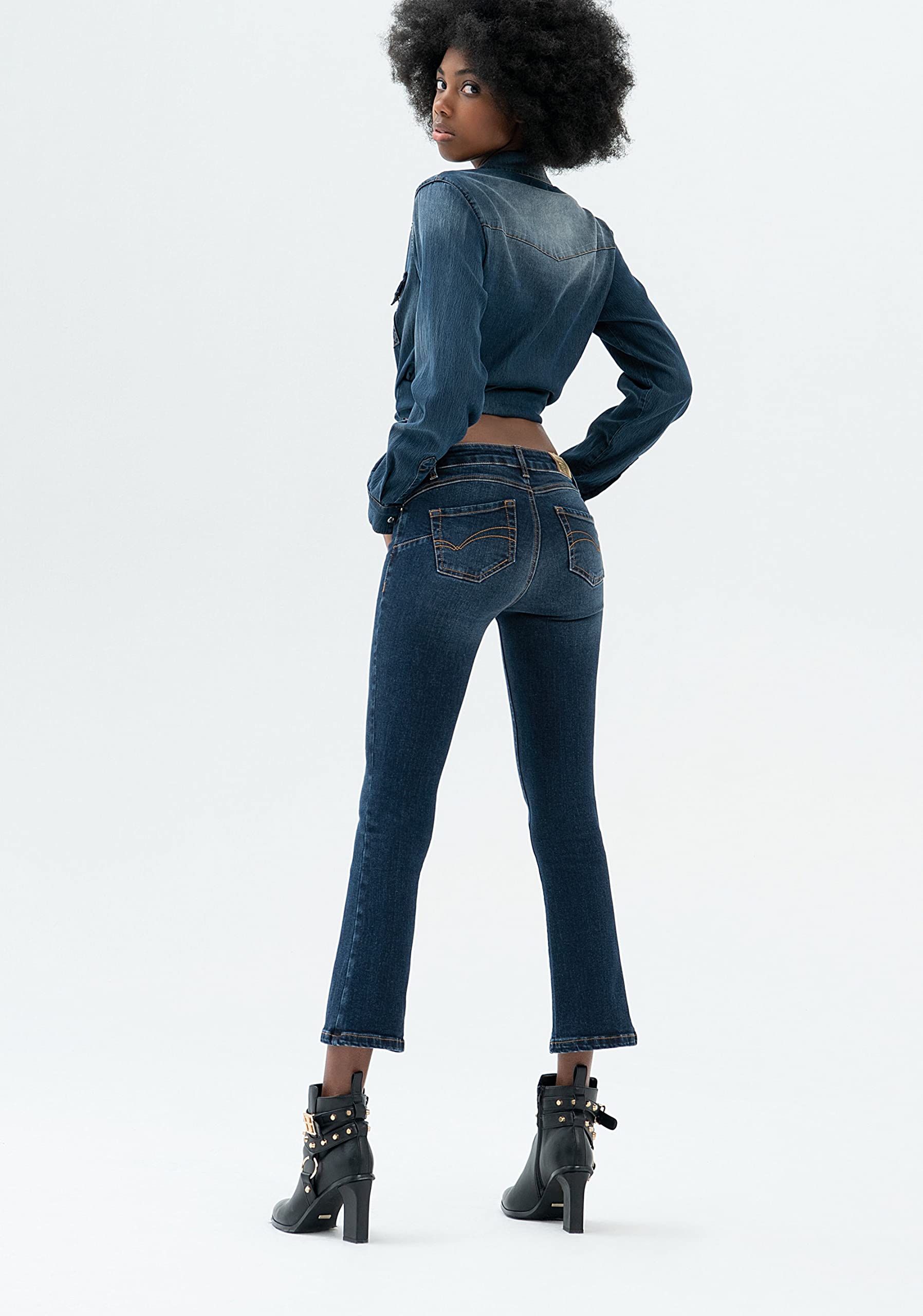 Jeans Bella Flare Cropped in Sofisticato Denim Stretch