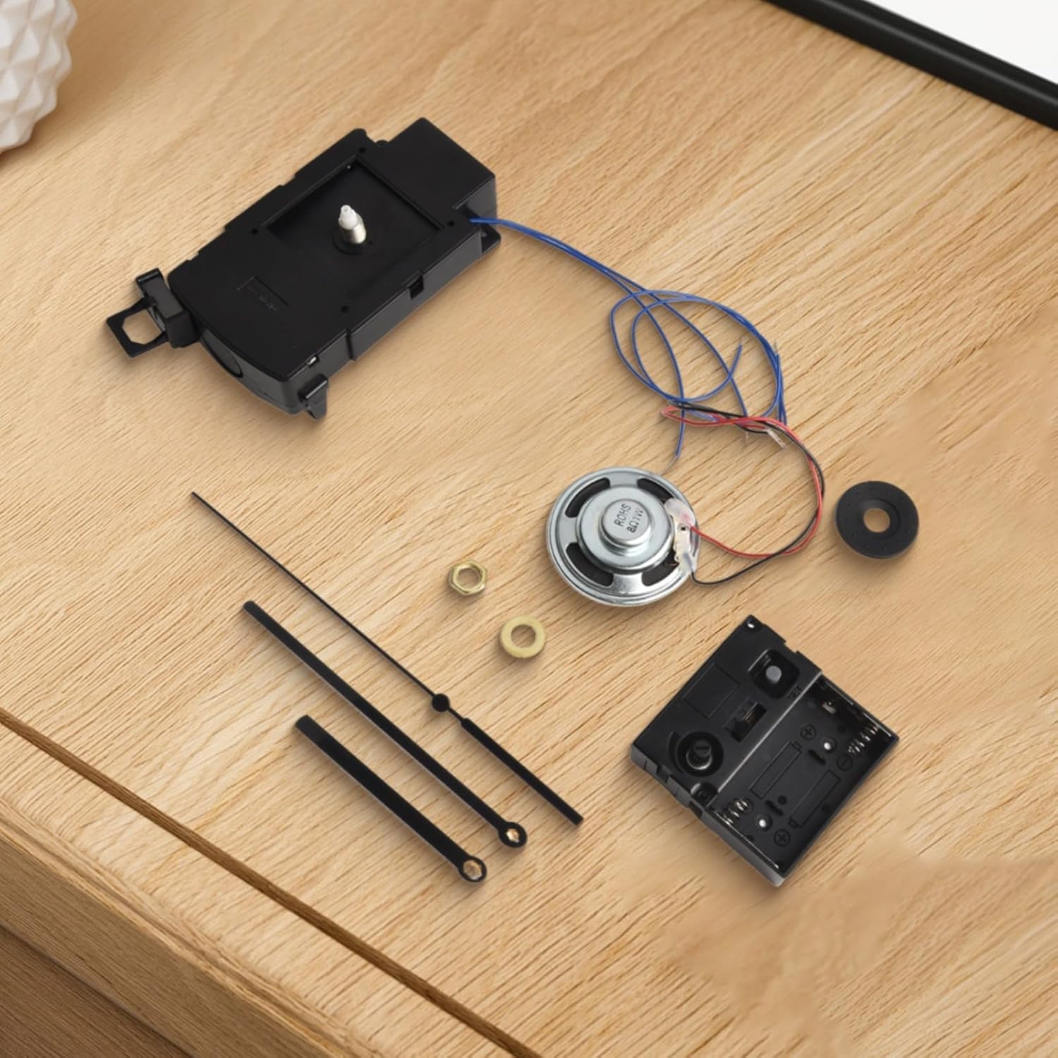 Aesthetic Improvement Tool This Elegant Quartz Powered Pendulum Drive Includes a Charming Melody Feature (black)