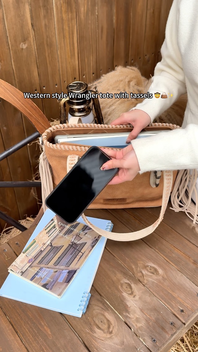 Bolso Tote Wrangler para Mujer con Flecos y Detalles de Cuero miniatura 7