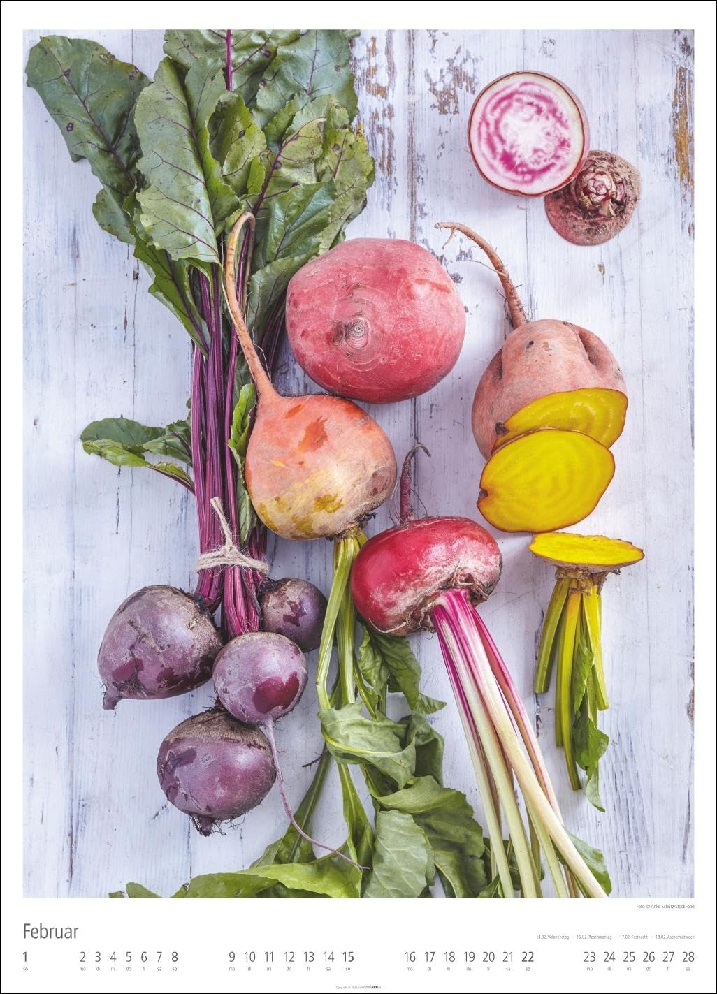 Food Gallery Kalender 2026: Großer Wandkalender mit 12 dekorativen Lifestyle-Fotos für die Küche. Food-Fotografie mit saisonalen Lebensmitteln. 49x68 cm Hochformat.