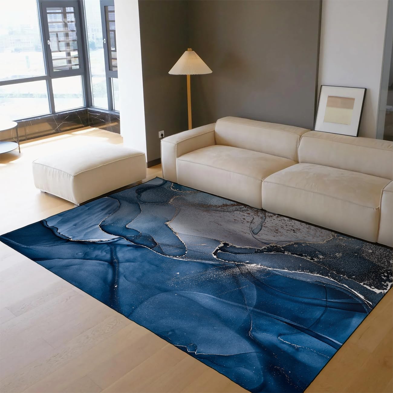 Tapis bleu marine 90x150 antidérapant et résistant aux taches pour salon