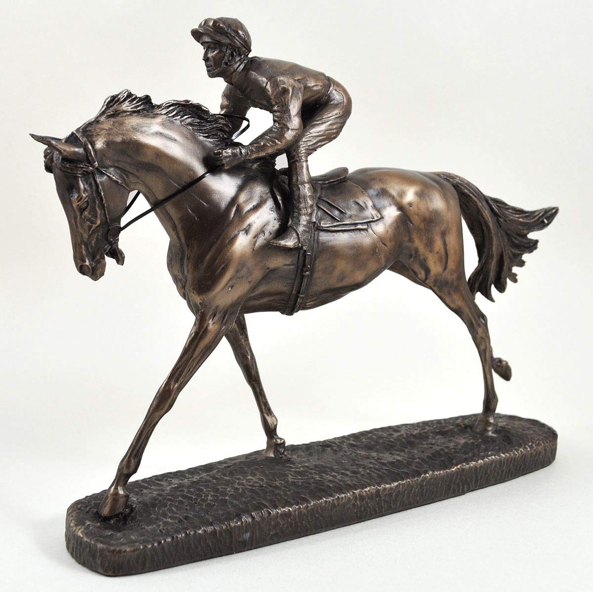 El Favorito frío de bronce fundido Escultura Por David Geenty