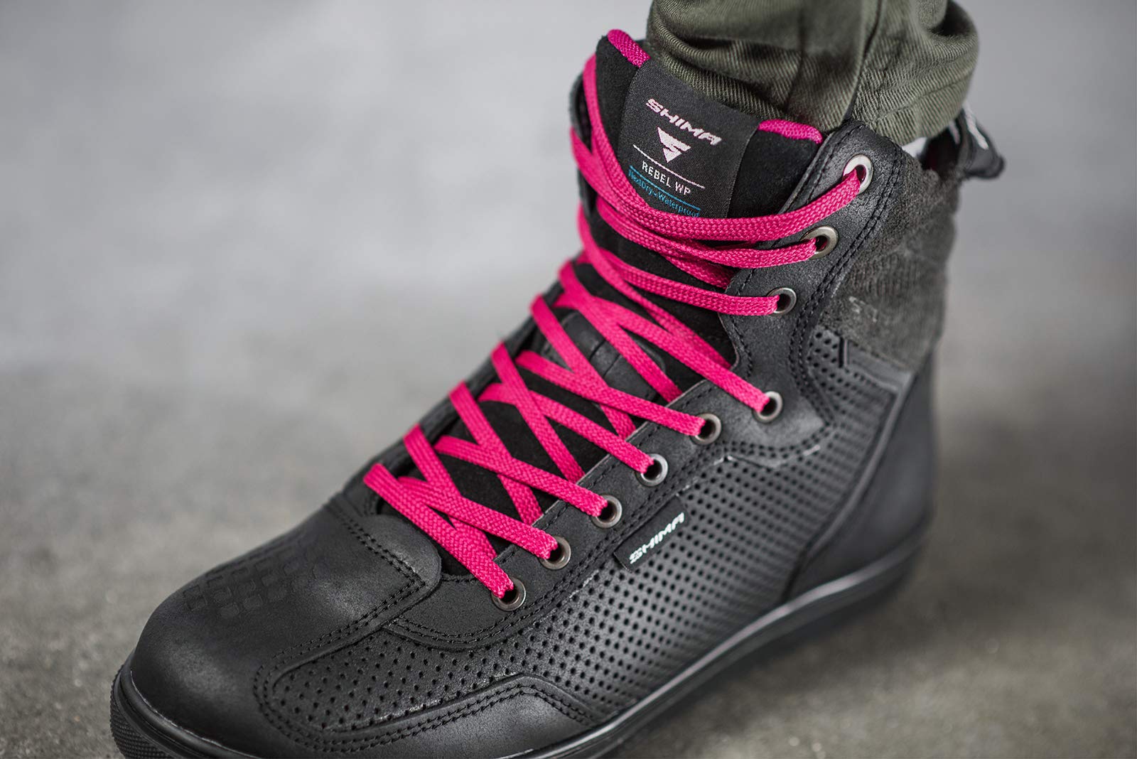 SHIMA Rebel WP, Impermeabili Scarpe Moto Donna| Traspiranti, Rinforzate Stivali Moto in Pelle, Supporto alla Caviglia, Suola Antiscivolo, Impugnatura del Cambio
