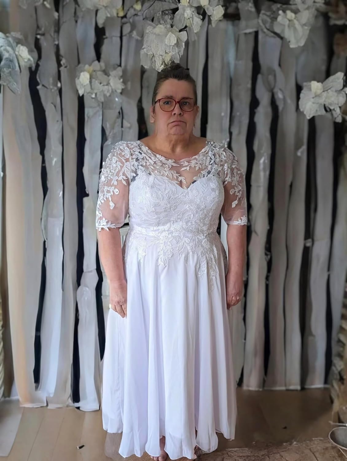 DMCDBH Women's Chiffon Lace Applique Mother of The Bride Dress Tea Length Formal Dresses with Sleeves