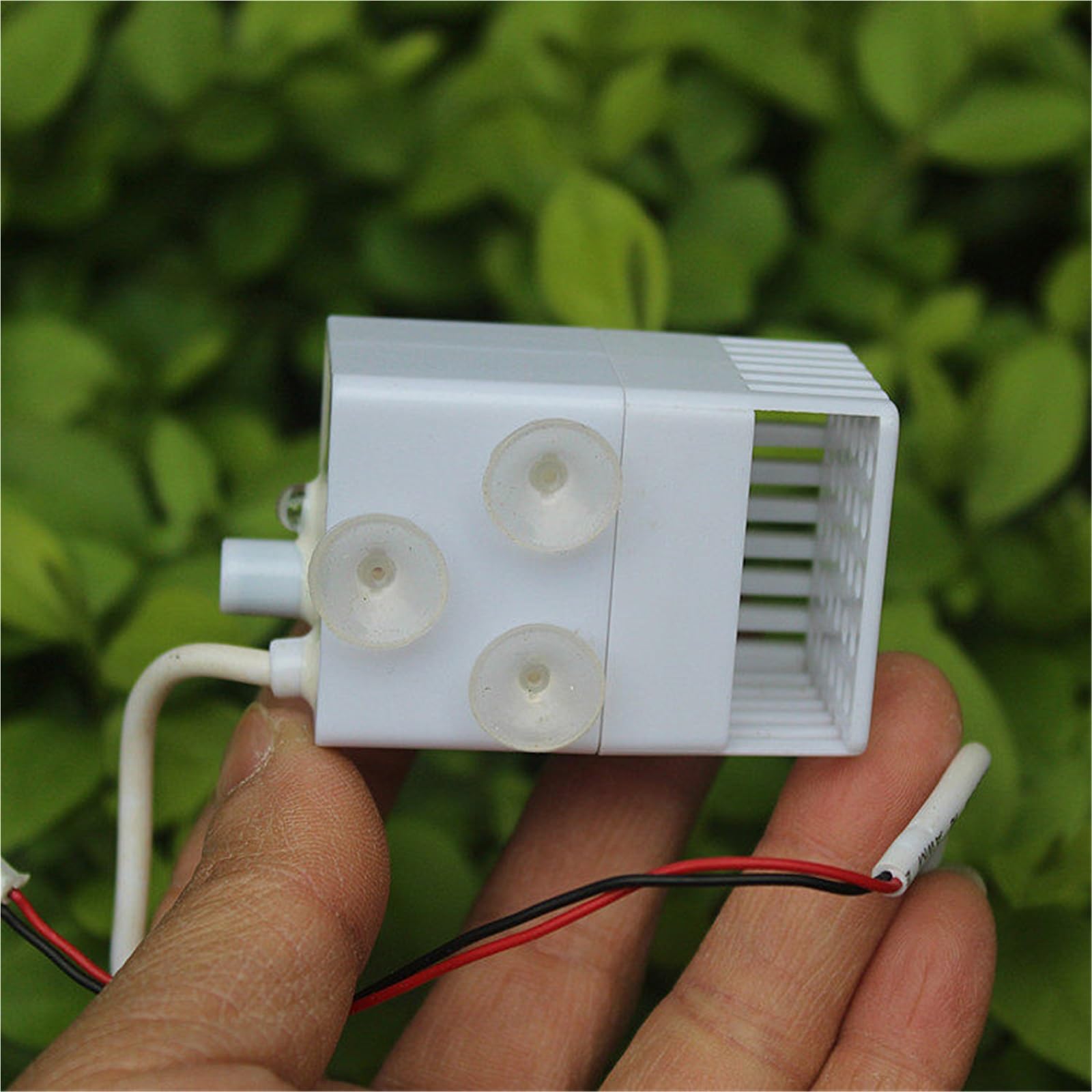 Miniaturowa bezszczotkowa pompa zanurzeniowa DC Rockery Bonsai Fish Tank Pump Automatyczne wyłączanie z powodu niedoboru wody DC5V-12V 1 szt