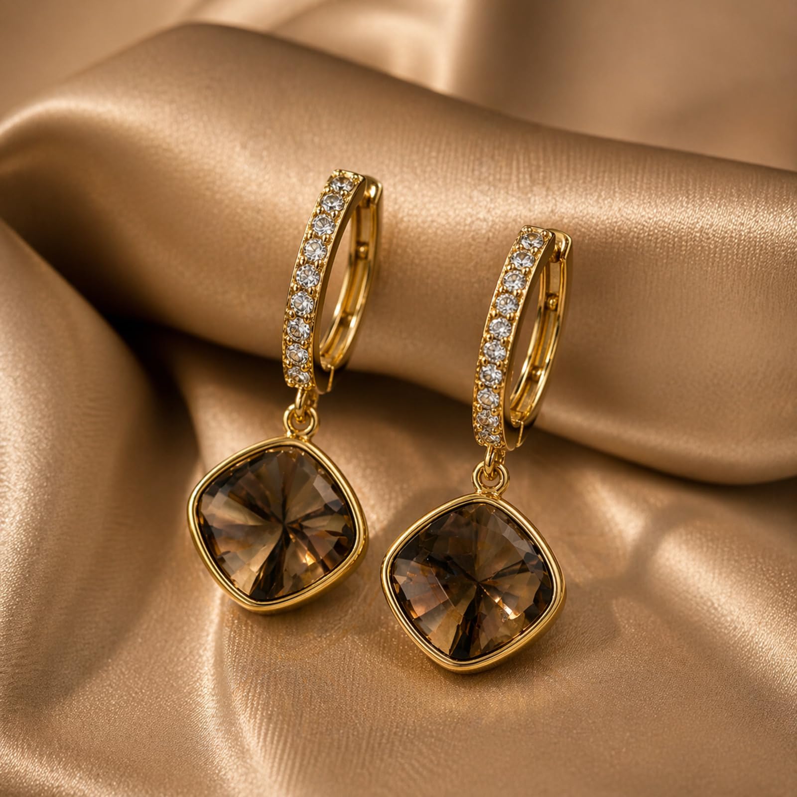 Orecchini cerchio pendenti donna argento 925 placcato oro 14K pietra taglio cushion fantasy con zirconi pavé huggie design moderno gioiello fatto a mano party occasione regalo