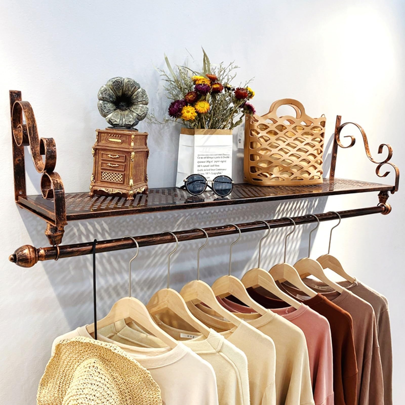 THEGA Tringle À Vêtements Rustique Vintage Robuste, Porte-vêtements Mural avec Étagère, Étagère De Présentation en Métal pour Magasin De Vêtements Commerciaux, Rangement Peu Encombrant(Bronze,100cm)