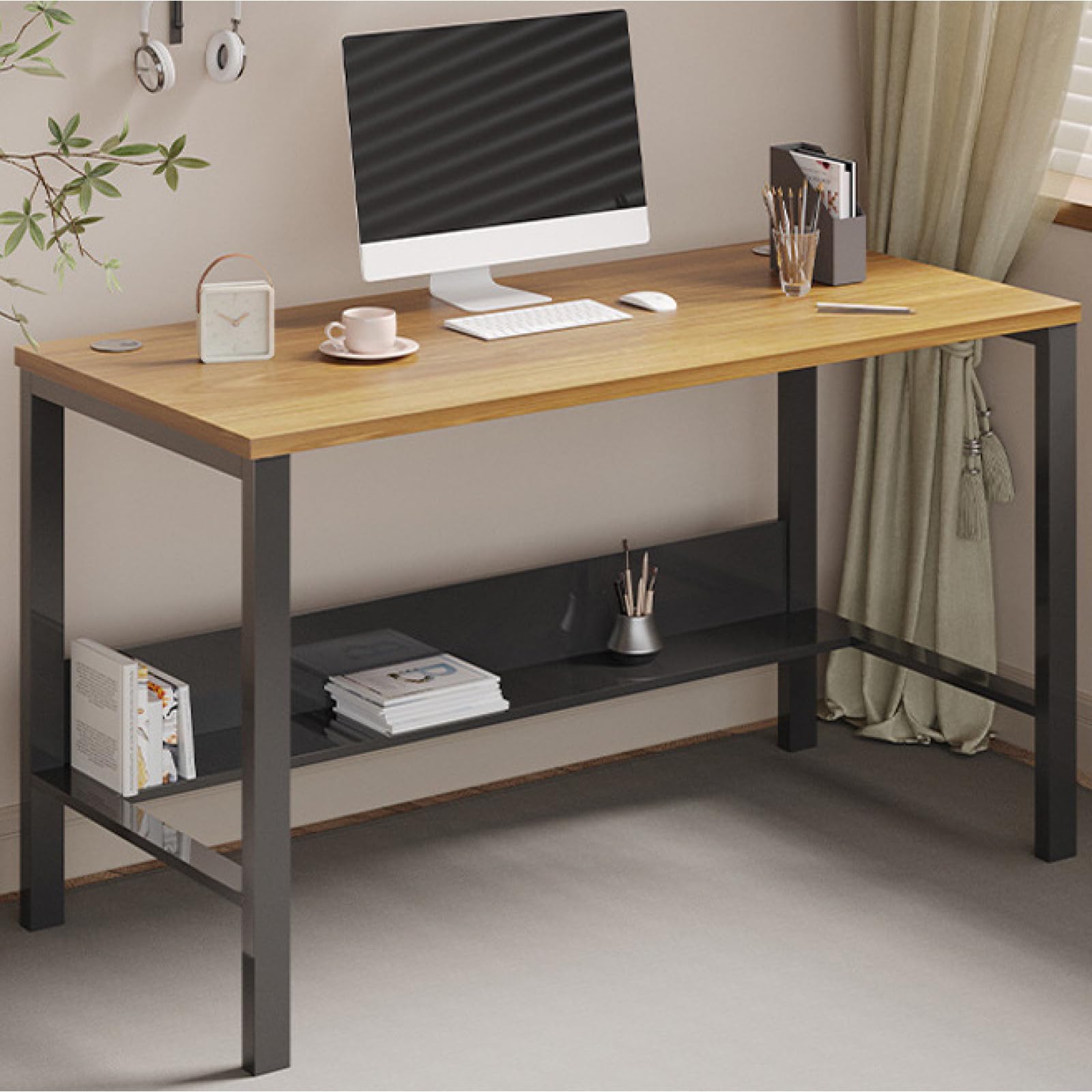 Bureau à domicile style industriel pour télétravail et rangement