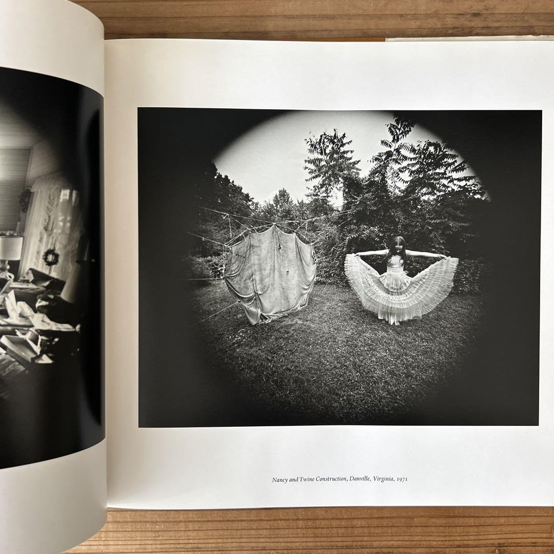 Amazon.co.jp: Emmet Gowin Photographs エメットゴーウィン : ホーム