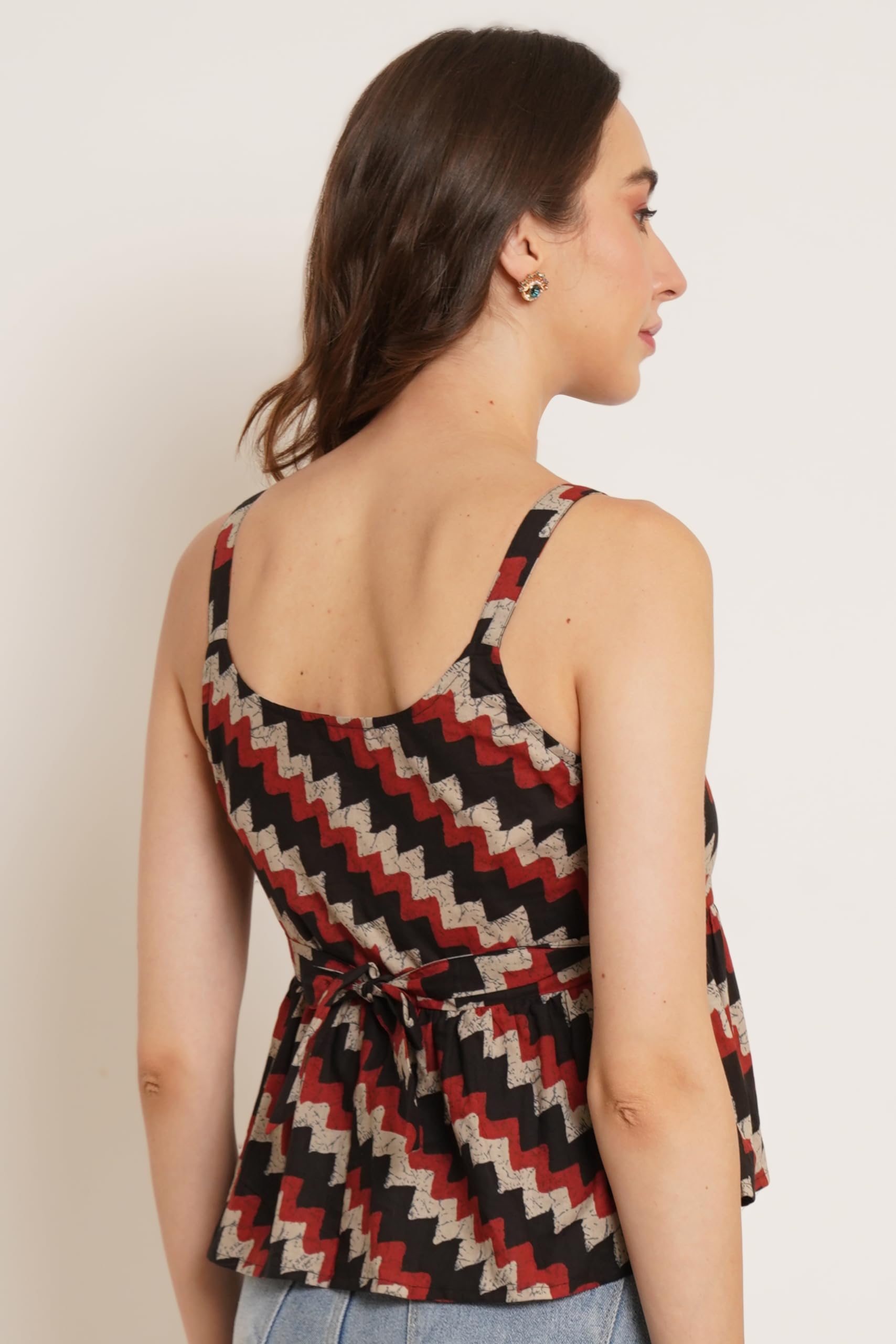 Women`s Casual Sleeveless Printed Top | Tops for Women (in, Alpha, XL, Chic Waves Black) 2
