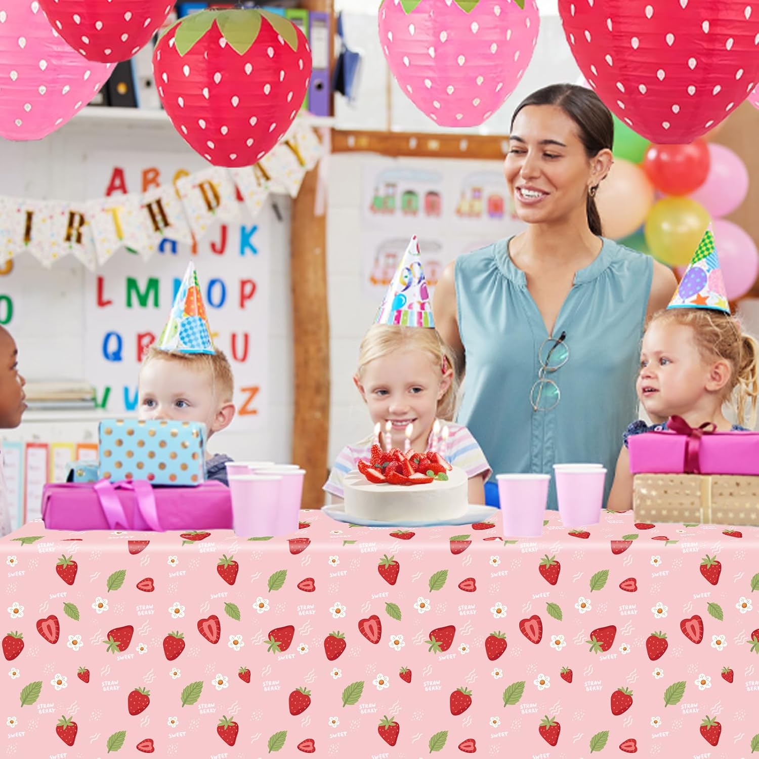 4 Pack Strawberry Tablecloth image 5