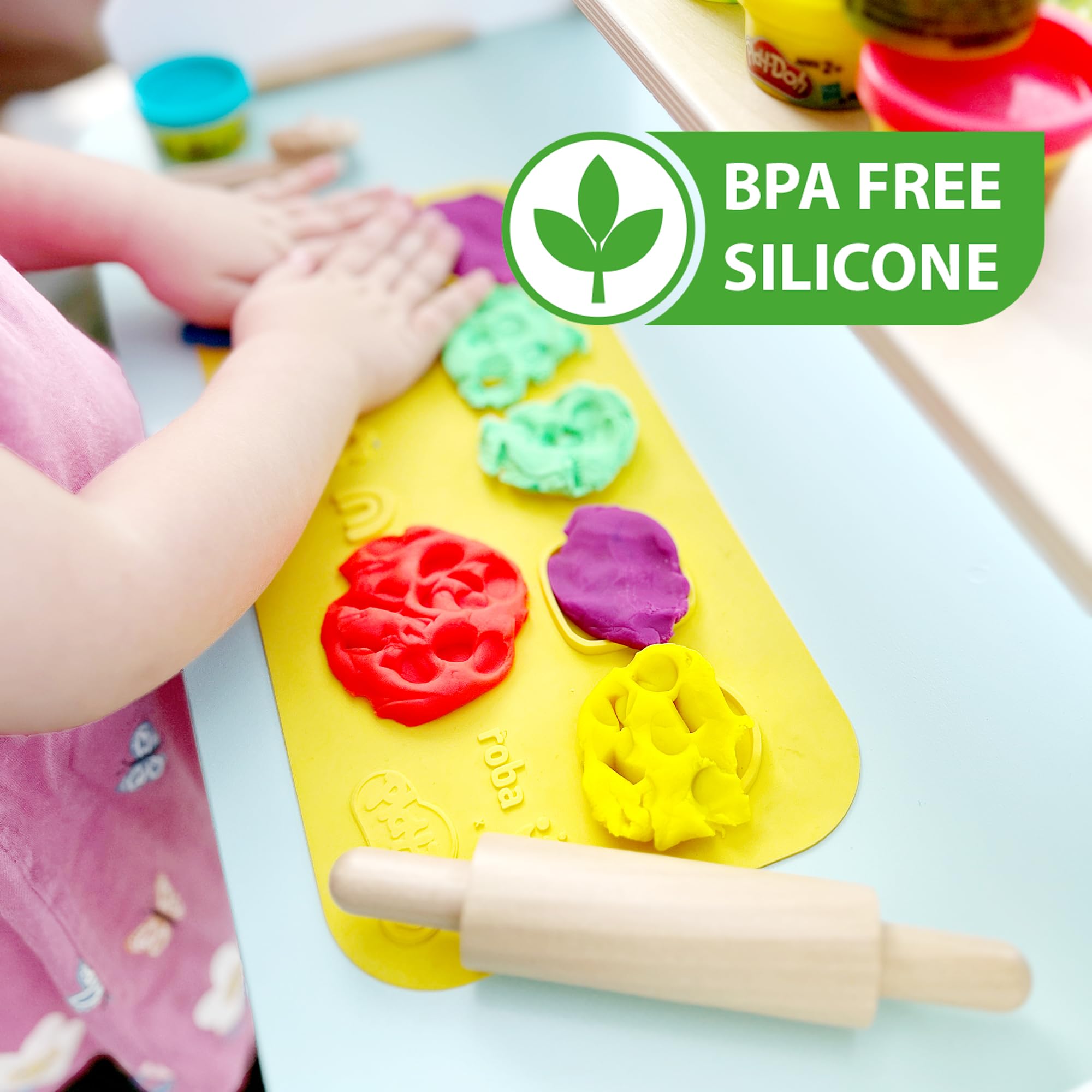 roba x Play-Doh Spielküche aus FSC-zertifiziertem Holz - Inkl. 3D-Kreativmatte, 6 Knetdosen, Werkzeugen, Aufbewahrungsbox & Spielwanne - Ideal für Indoor & Outdoor - Ab 3 Jahren