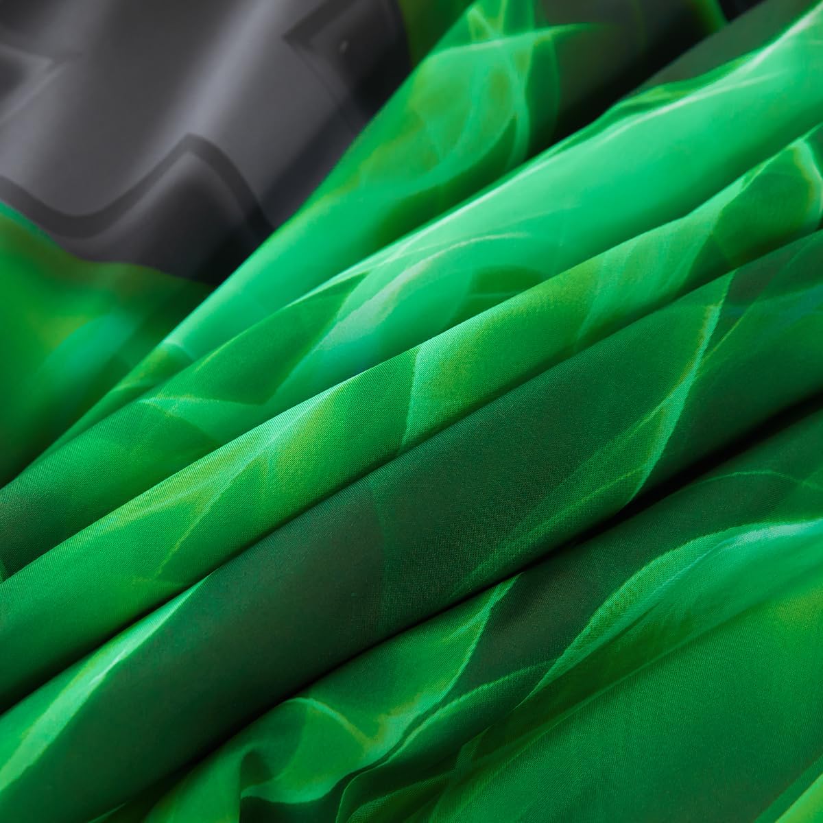 Black Green Queen Comforter Set Kids Bedding Set for Boys Gaming Bed in A Bag for Teens Children Soft Fluffy Geometric Gamepad Bed Sets All Seasons(Green, Queen)