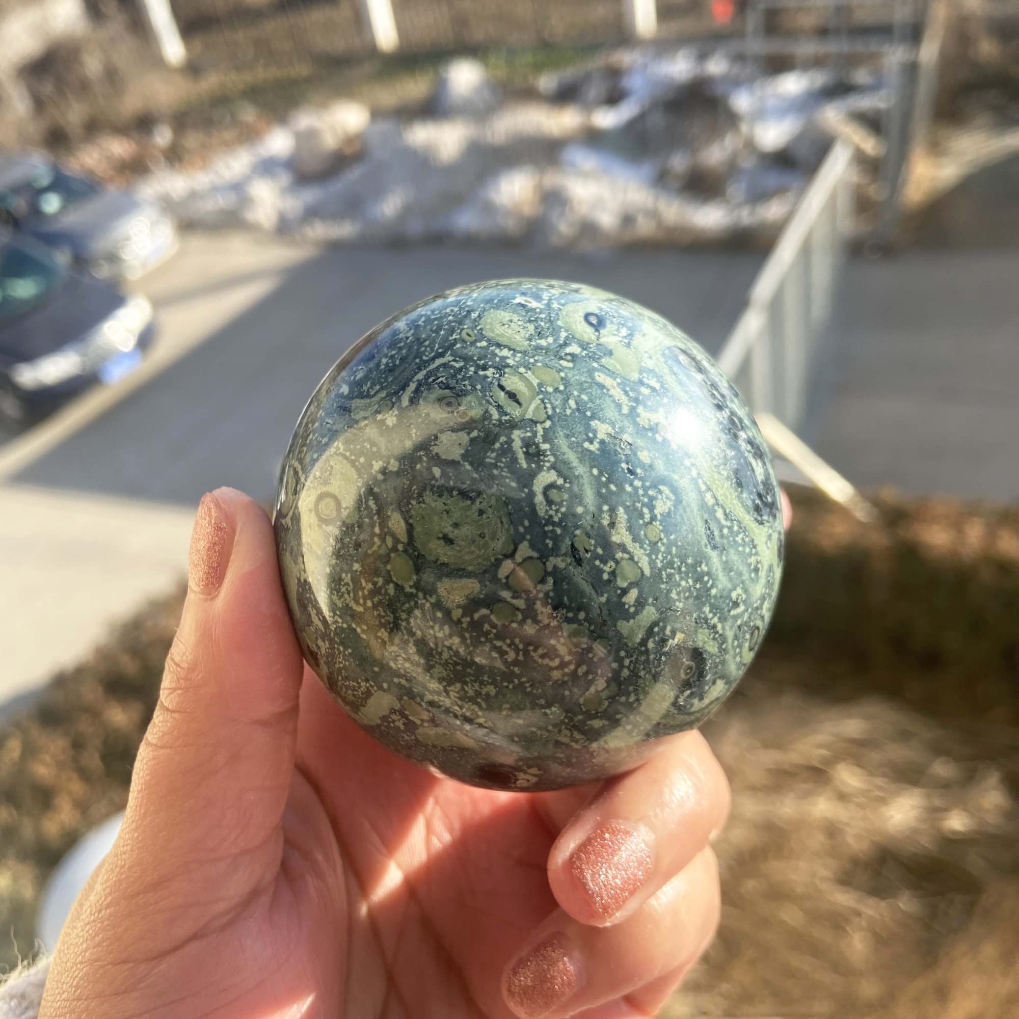 Decorazione della casa 1 PZ Naturale Verde Pavone Occhio di Pietra Preziosa Sfera Kambaba Sfera di Cristallo di Guarigione for la Decorazione Pietre Collezioni di casa