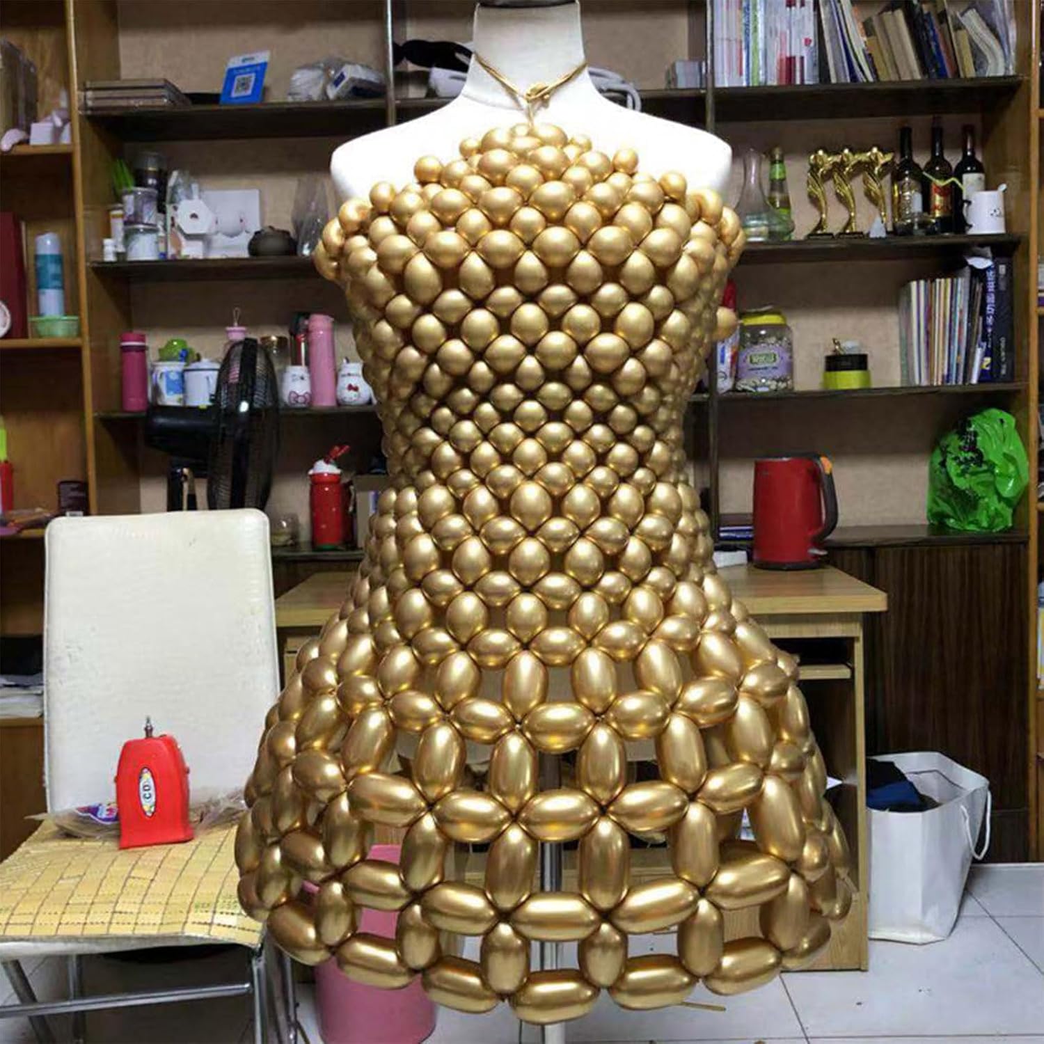 Muloo 100pieces Magic Balloons Long Latex Balloon DIY Animal Balloon Ornaments for Wedding Birthday Holiday Party Decoration Magic Balloons Transparent