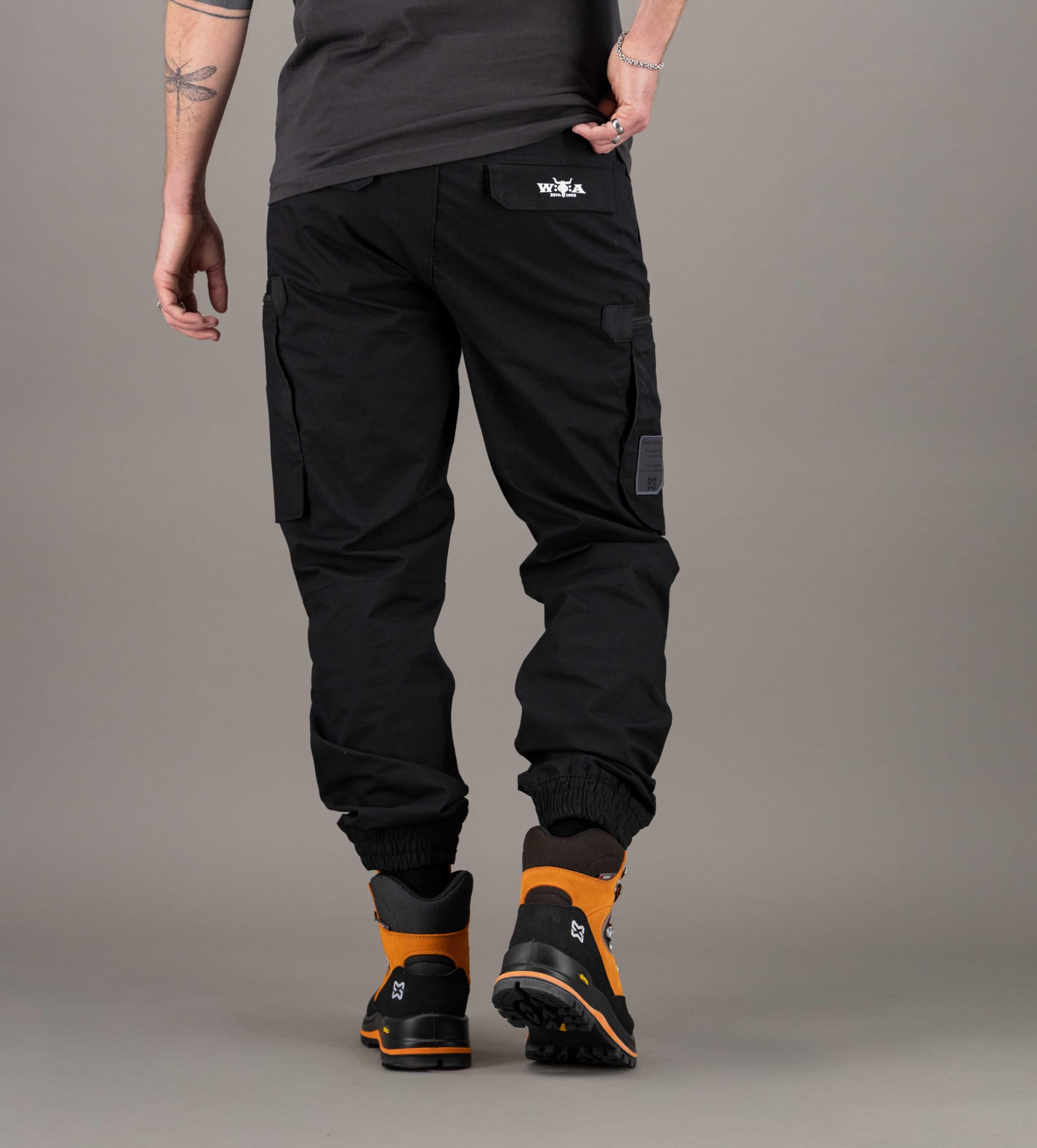 WÜRTH MODYF Cargohose Urban Light - Wacken Edition - Schwarz - Gr. 40-66 | Cargohose mit Reißverschlusstaschen, Handytasche sowie Seiten- und Gesäßtaschen - perfekt fürs Festival