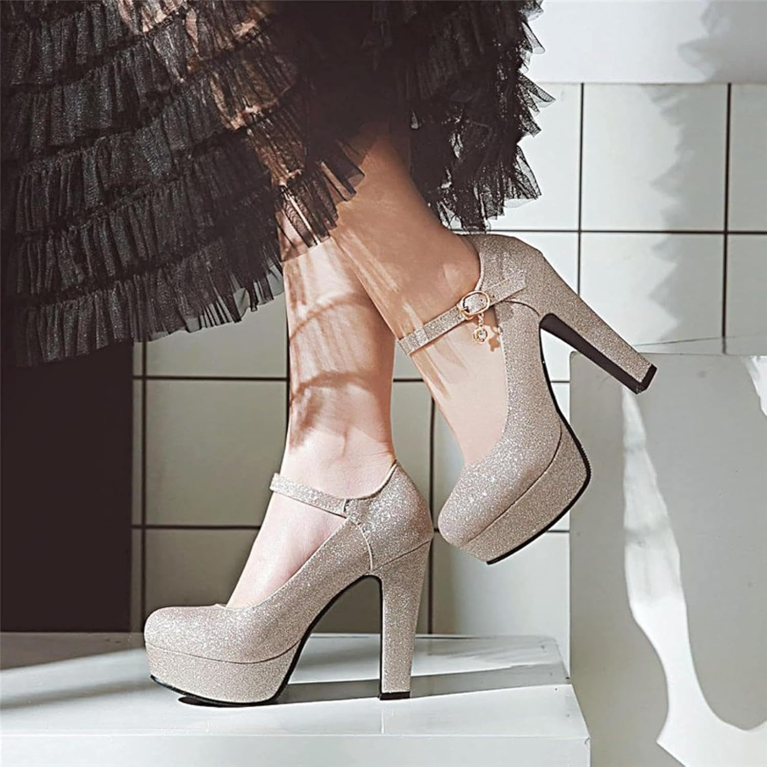 Women's Thick Soled Mary Janes High-Heeled Formal Shoes Paired with Leather Ankle Straps