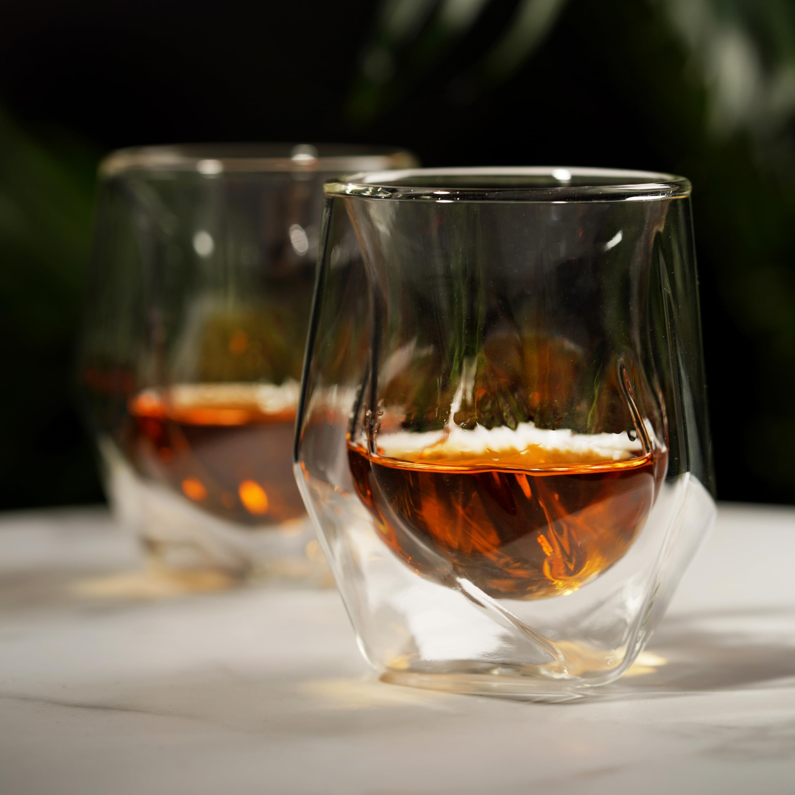 Viski Napowietrzający kubek do whisky, szklanka do degustacji whisky, wączyk o podwójnych ściankach, specjalny kubek do burbona, przezroczyste szkło, nadaje się do mycia w zmywarce, 200 ml, zestaw 2