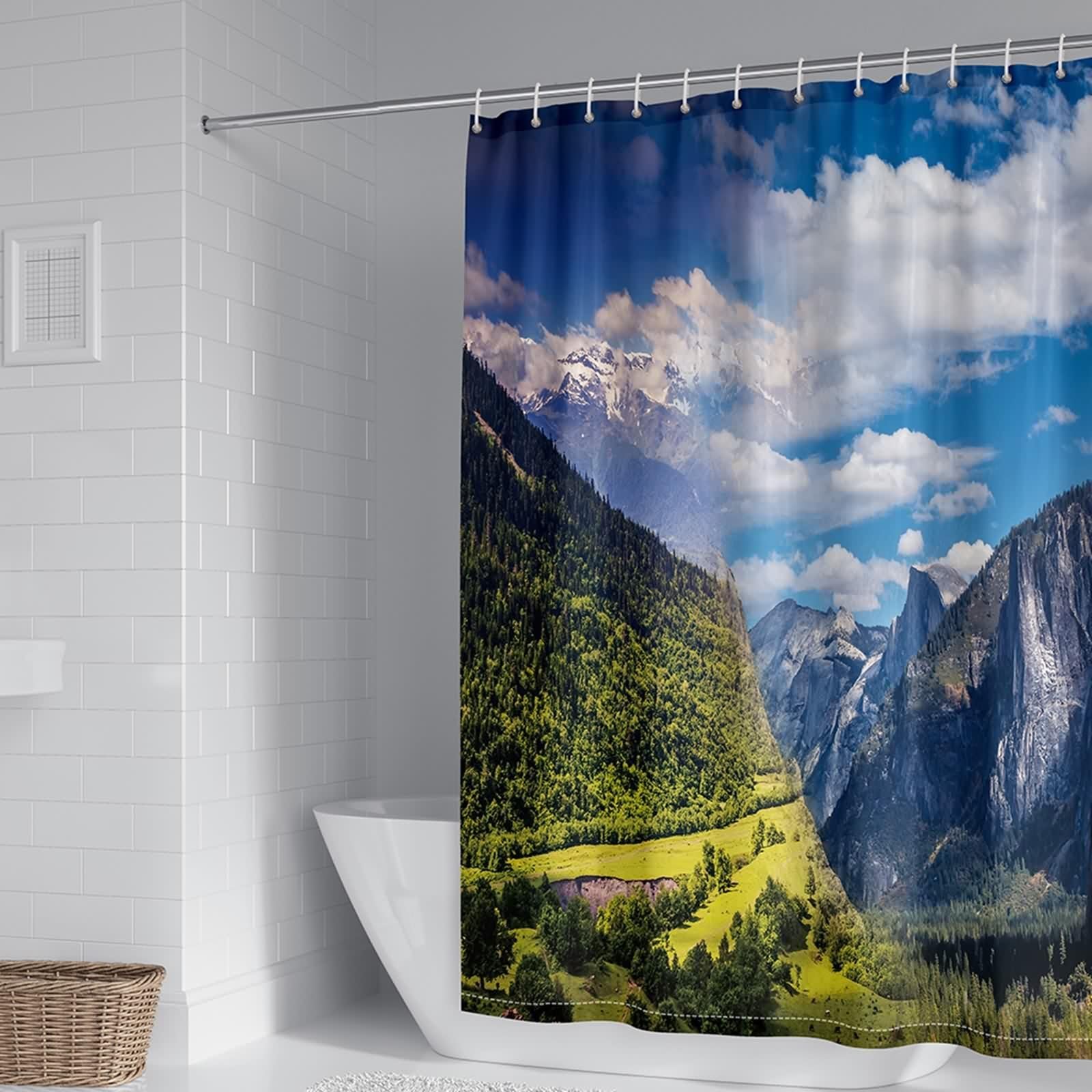 Rideau de douche bleu vert paysage montagne pour une salle de bain moderne 120x180