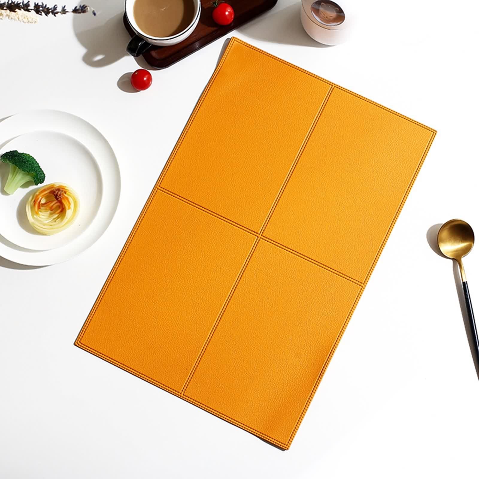 Placemats for Dining Table, sous Assiette Moderne Jaune Orangé Lot de 6 Texture Rectangulaire de Couleur Unie Cuir Dessous de Table 30x45cm