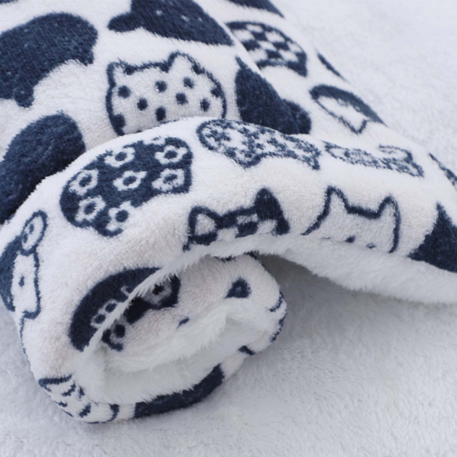 iik Cozy Calming Cat Blanket, Ultra Soft Dog/Cat Bed Mat with Cute Prints, Dog/Cat Blankets for Indoor Cats, Warm Pet Mat in A Variety of Sizes to Fit Most Pets (M,24 * 16in)