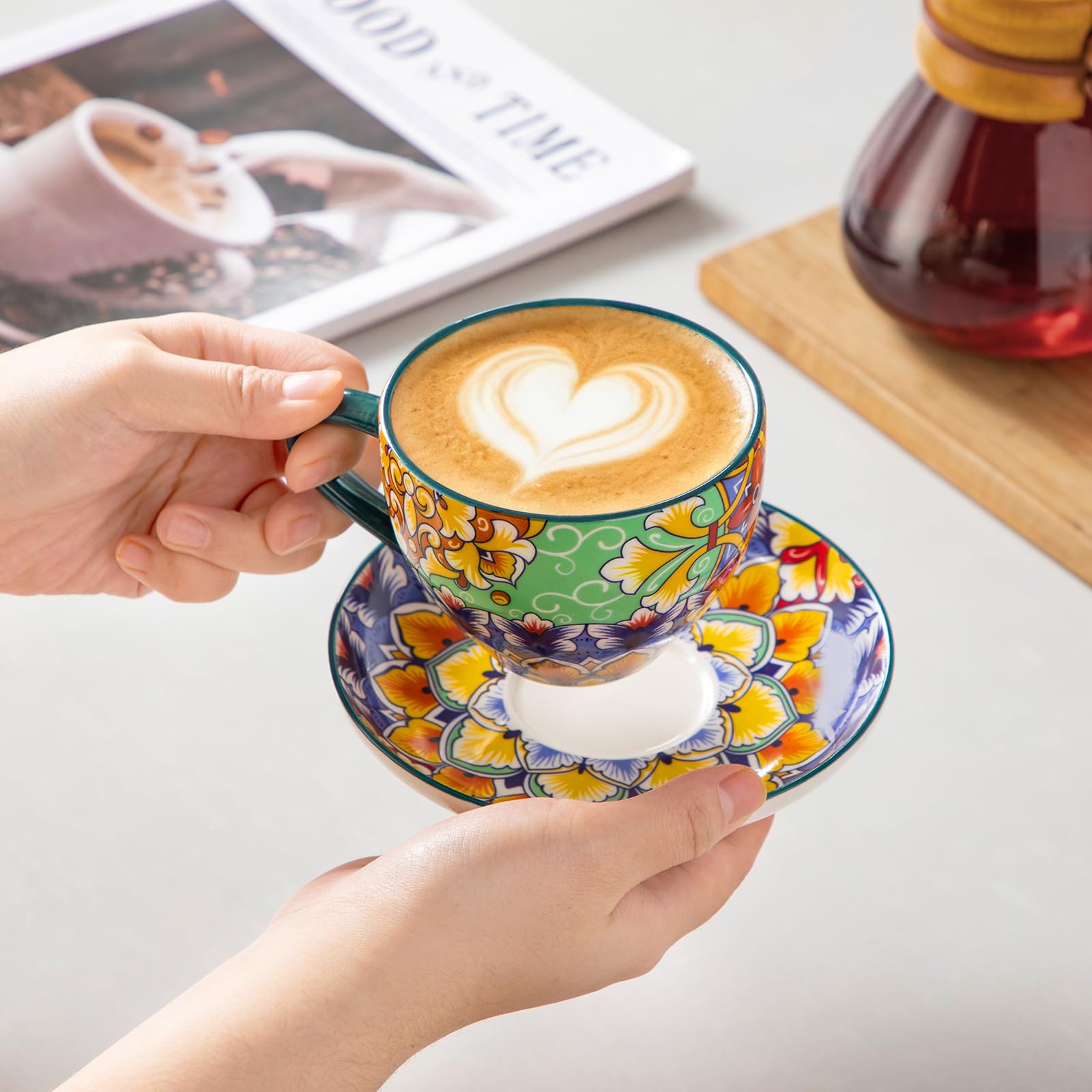 vancasso SIMI Cappuccino Tassen mit Untertassen 6er Set - 240 ml - Kaffeetassen aus Bunt Porzellan, Geschirr Tasse Becher für 6 Personen, Mikrowellengeeignet, Böhmischer Stil