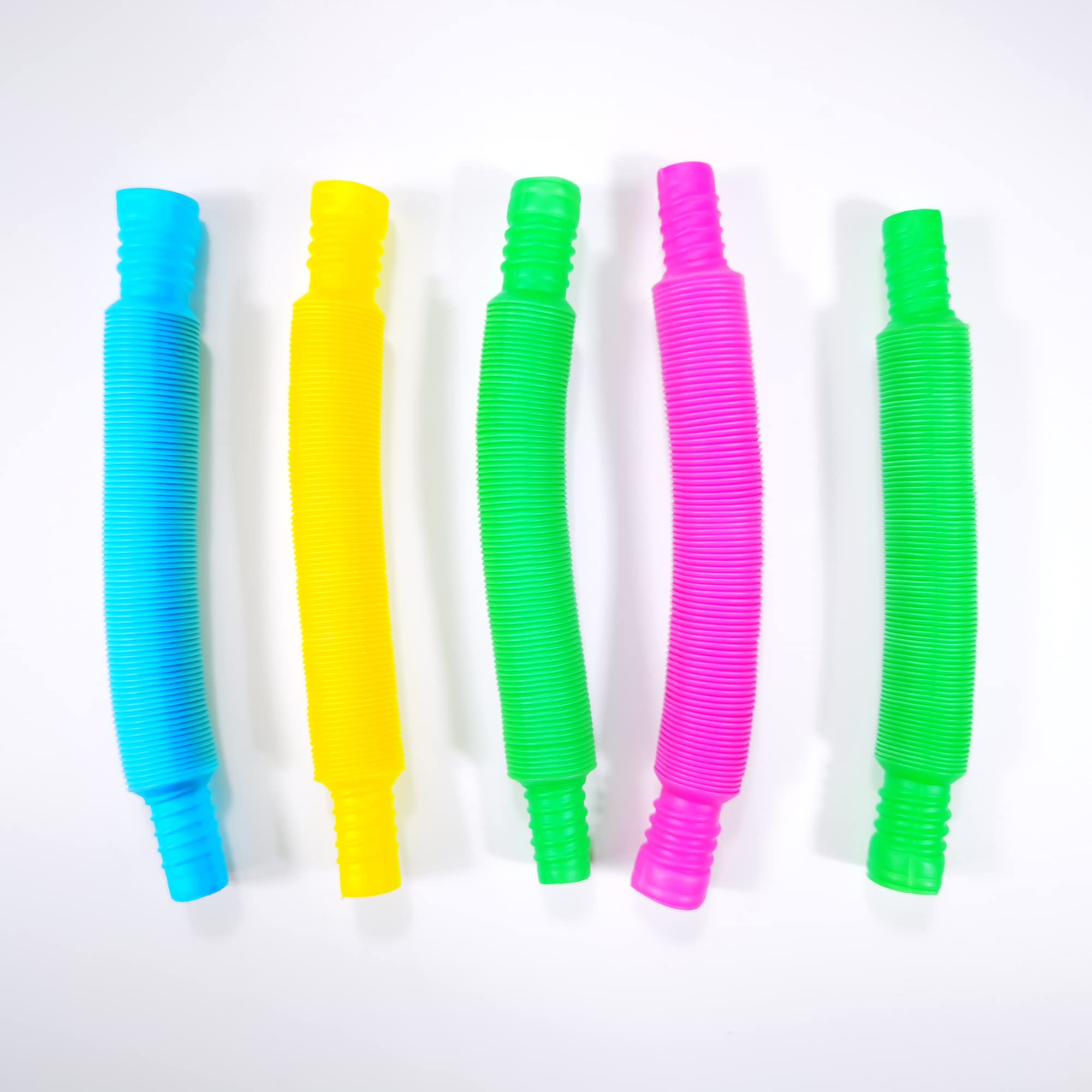Meitianfacai Lot de 4 Jouets Girafe à Ventouse Télescopique, Tubes Pop Jouets Anti-Stress pour Bébé, Motricité Fine et Apprentissage Créatif, Jouets