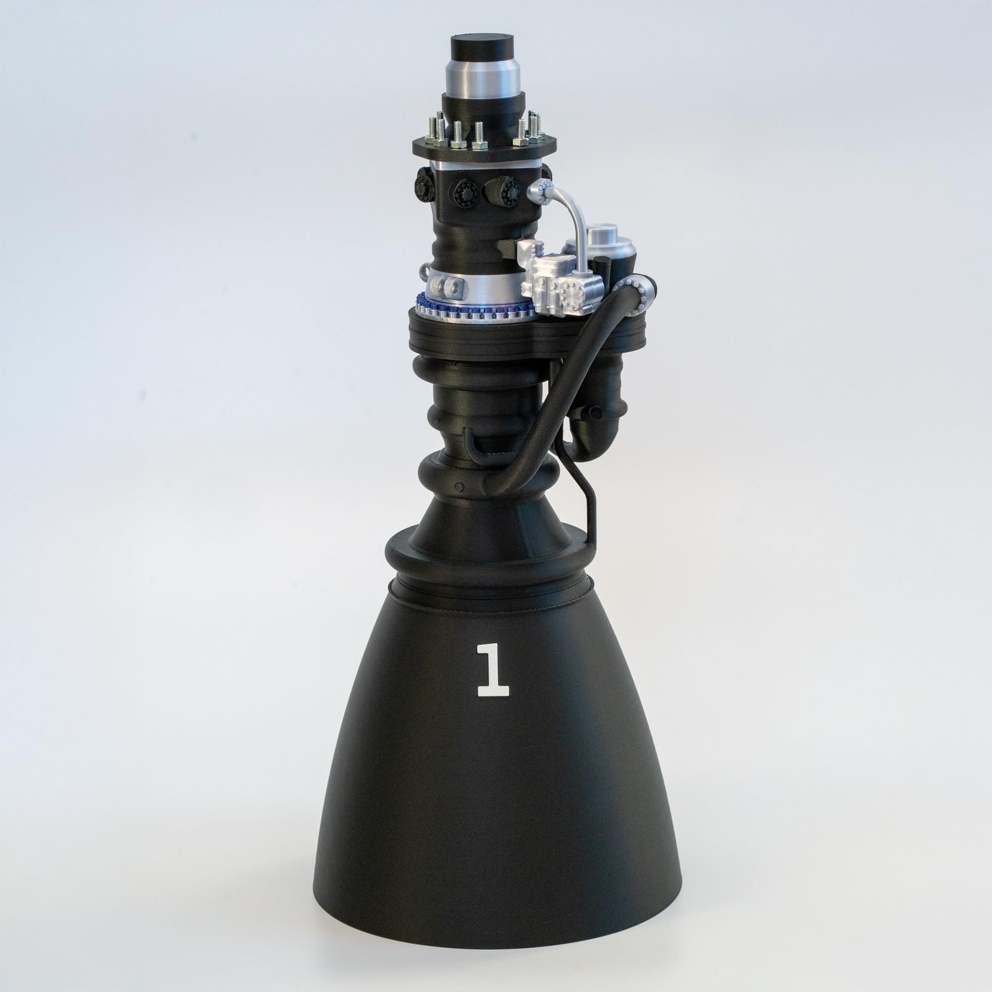 Amazon.co.jp: スペースX ラプター3 エンジンモデル - 1:10スケール