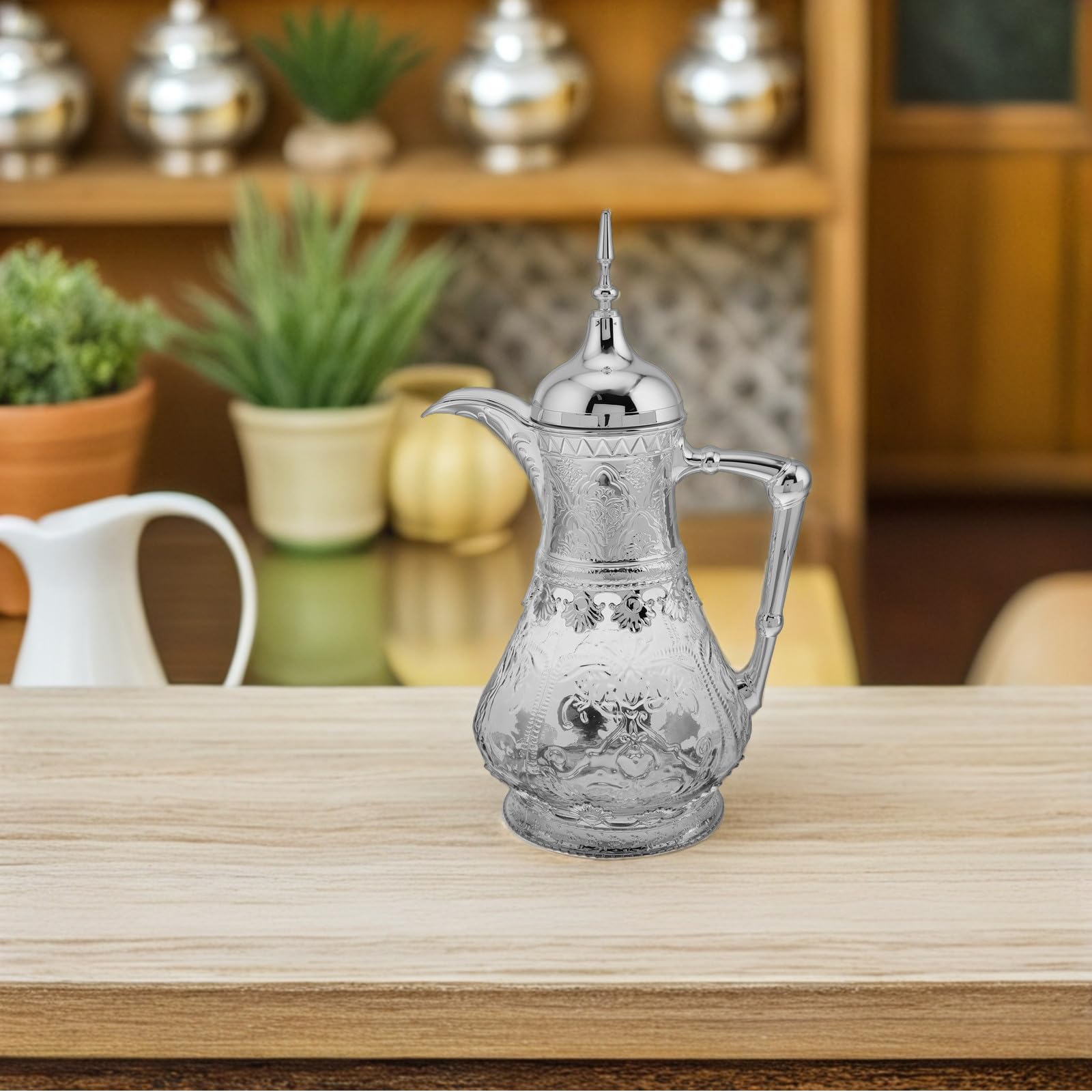 Glaskaraffe mit Deckel und Ausguss Mittelgroßer Wasserkrug im Orientalischen Stil Hitze Kältebeständig Ergonomisch für Tropffreies Ausgießen für Saft Tee Kaffee und Kalte Getränke