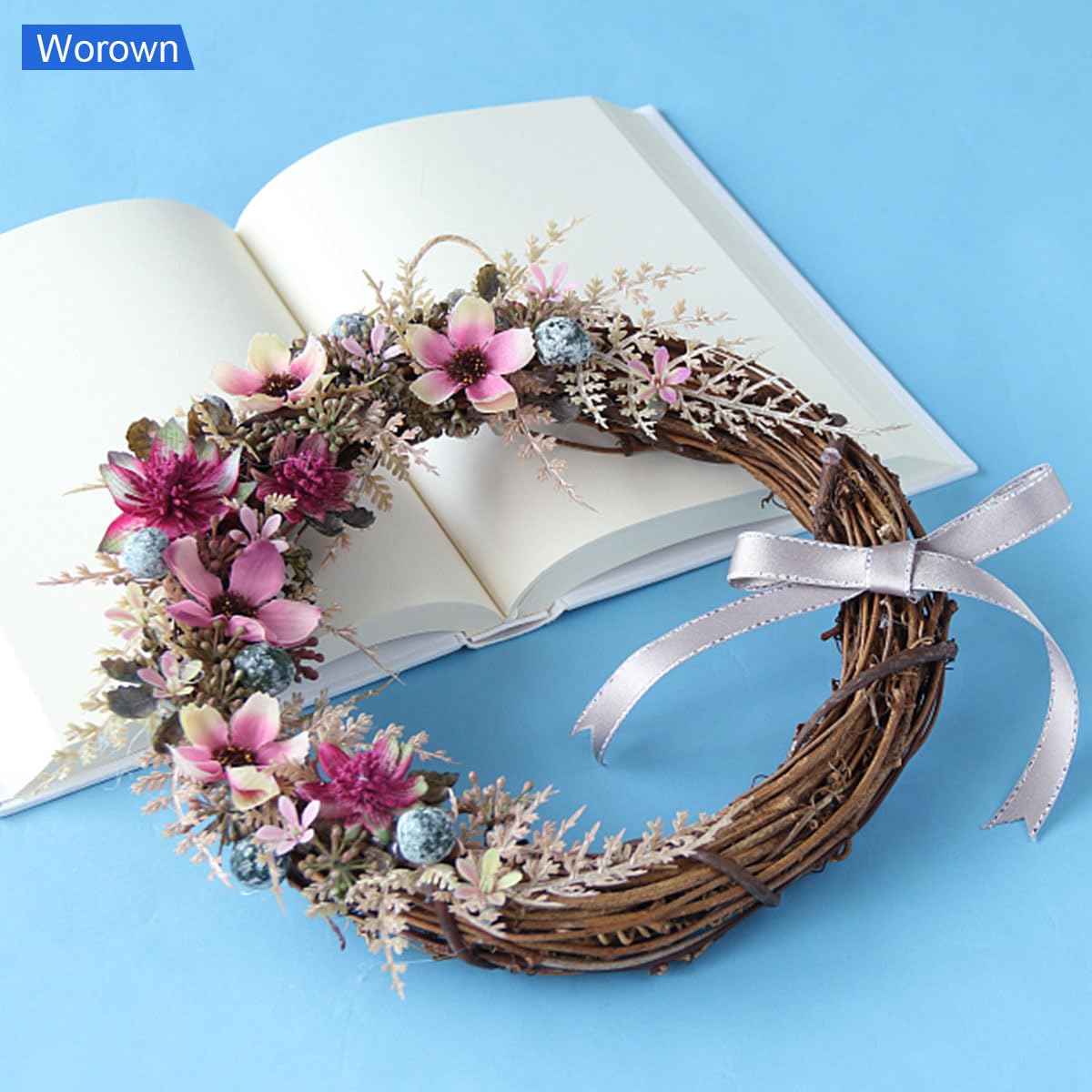 Worown Lot de 4 couronnes de vigne naturelles en rotin pour bricolage, Noël, artisanat, suspension murale, décoration de mariage et de fête (20 et 30 cm)