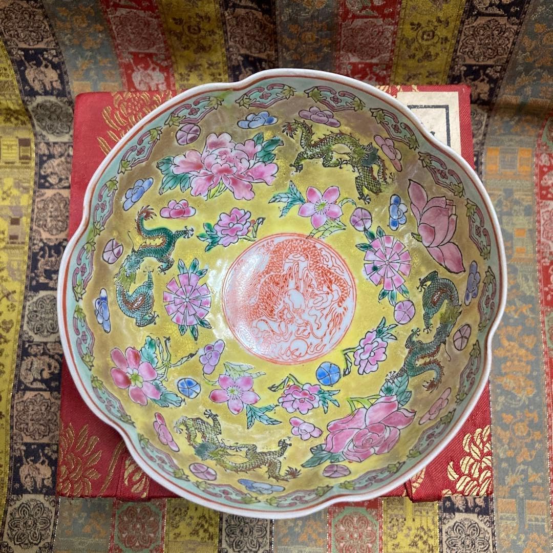 景徳鎮名碗　龍紋碗　￼高6径12cm 箱付茶道具　￼陶磁器　新品未使用長期保管品 景徳鎮名碗 龍紋碗 高6径12cm 箱付茶道具 ￼