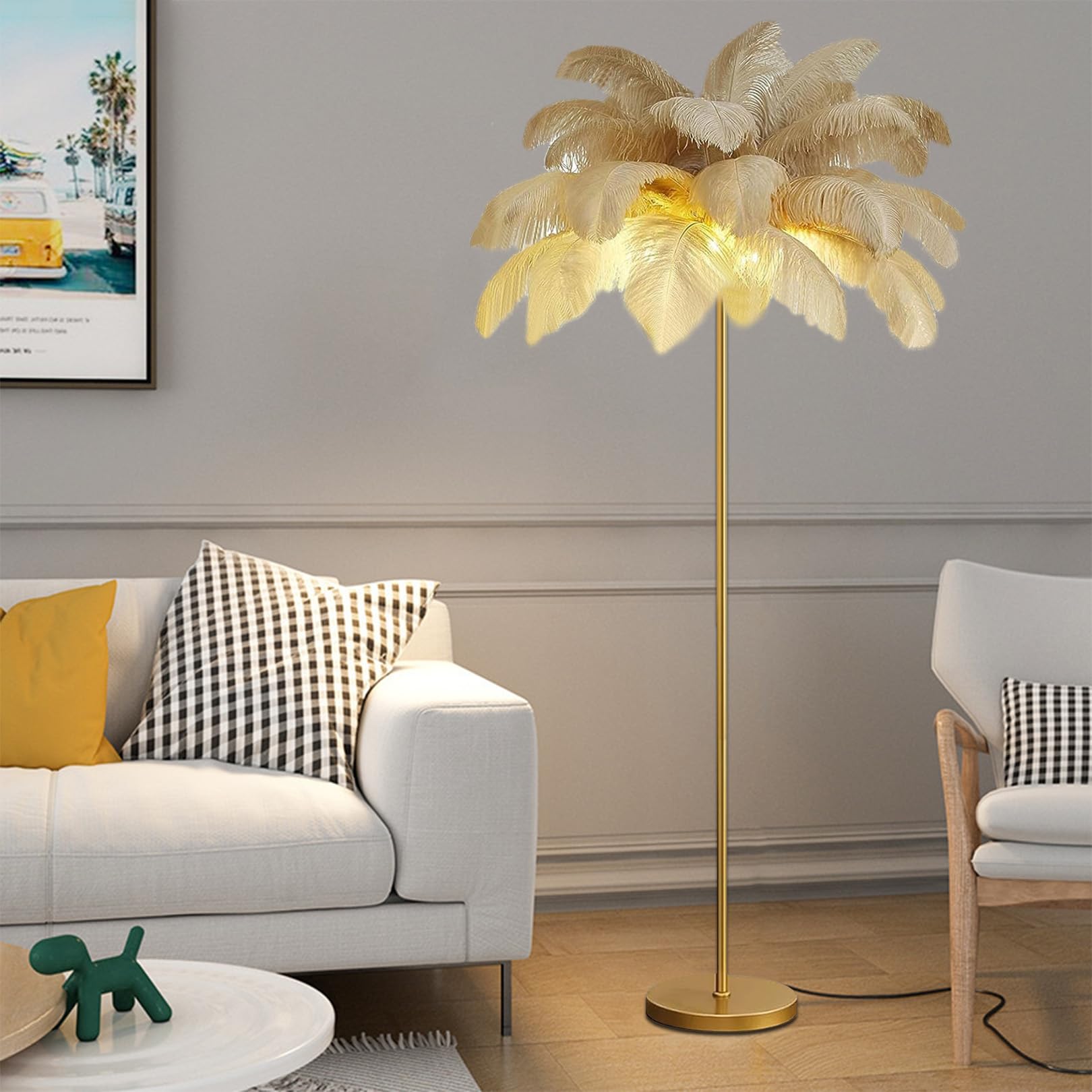Lampadaire en plumes d'autruche comme décoration de mariage ou fête