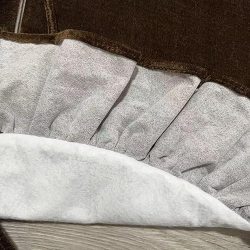 Vista 125 de Faldones de felpa para árbol de Navidad, 36 pulgadas, tapete de lujo de piel sintética blanca nevada con copos de nieve dorados para decoración