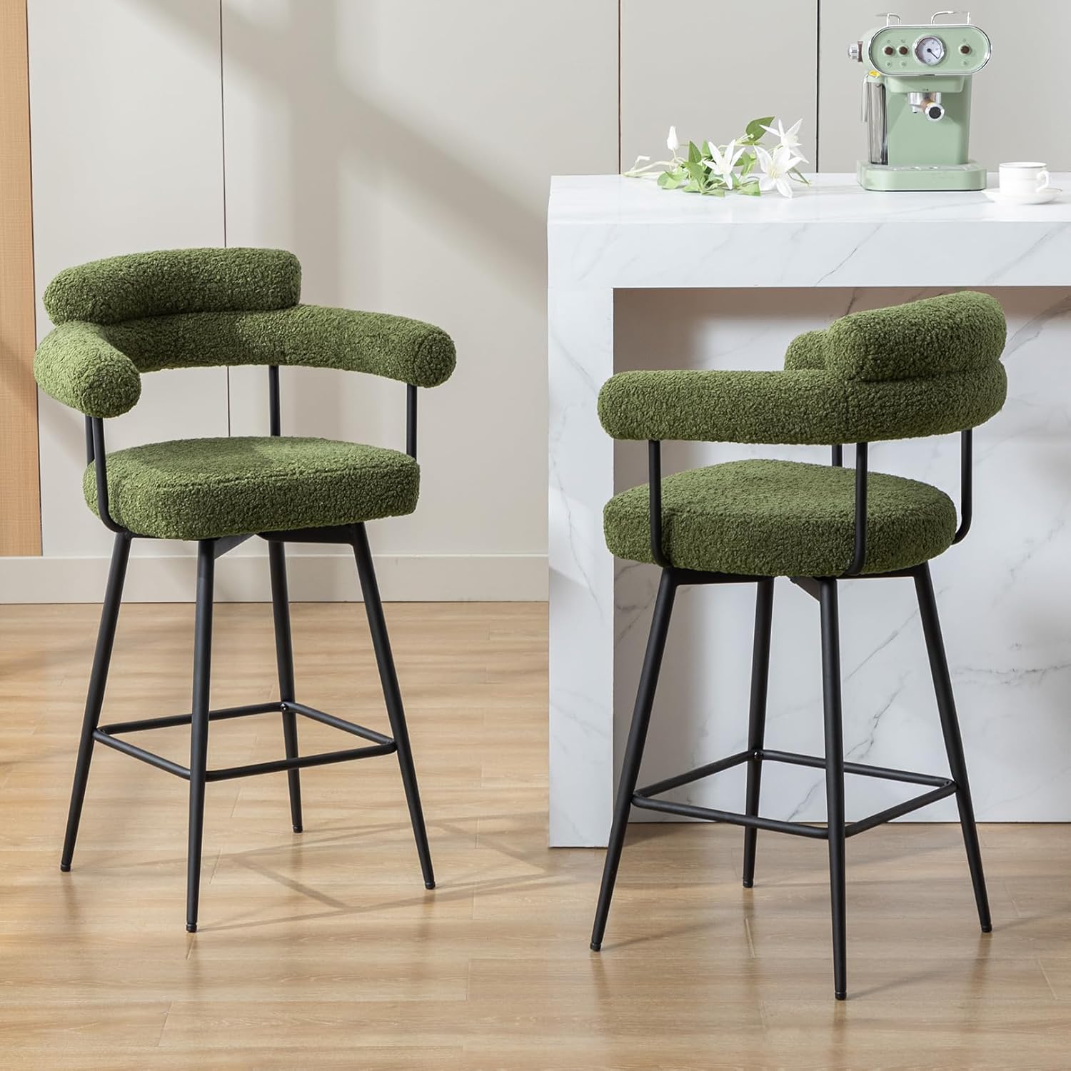 ONEVOG Counter Height Bar Stools Swivel, Green Boucle Sherpa Bar Chairs with Arms, 26.7 Inch Modern Upholstered Barrel Seat for Kitchen Countertop, Island and Pub Bar Seats