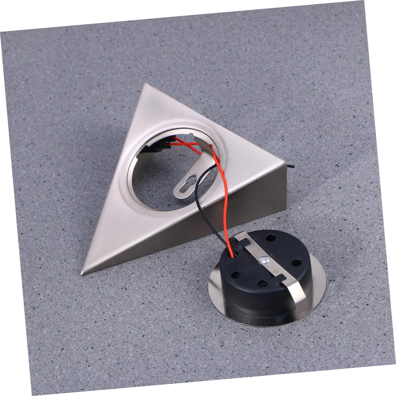 Housoutil Éclairage Led Sous Meuble Triangulaire En Acier Inoxydable Brossé Lumière Blanche Naturelle Pour Cuisine Placard Cave À Vin Meuble Tv