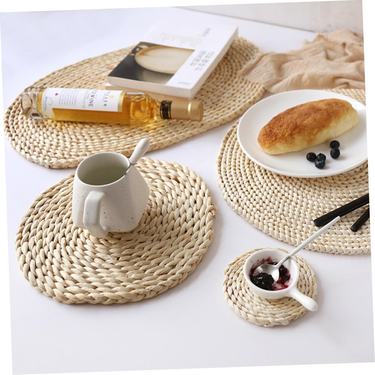 8 pièces Set de Dessous Plats Ronds Paille Naturelle Épais et Isolants Thermiques Protège Table pour Tasses Bols Assiettes Beige de Chaque